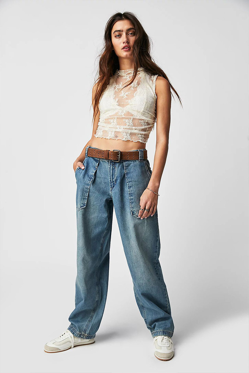 Classic Ladies' Comfortable Straight-Leg Jeans