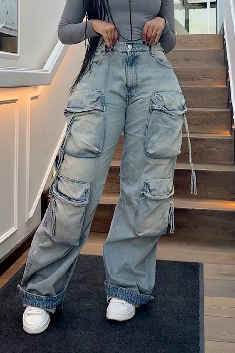 Women's Cargo Straight Leg Jeans With Spacious Pockets