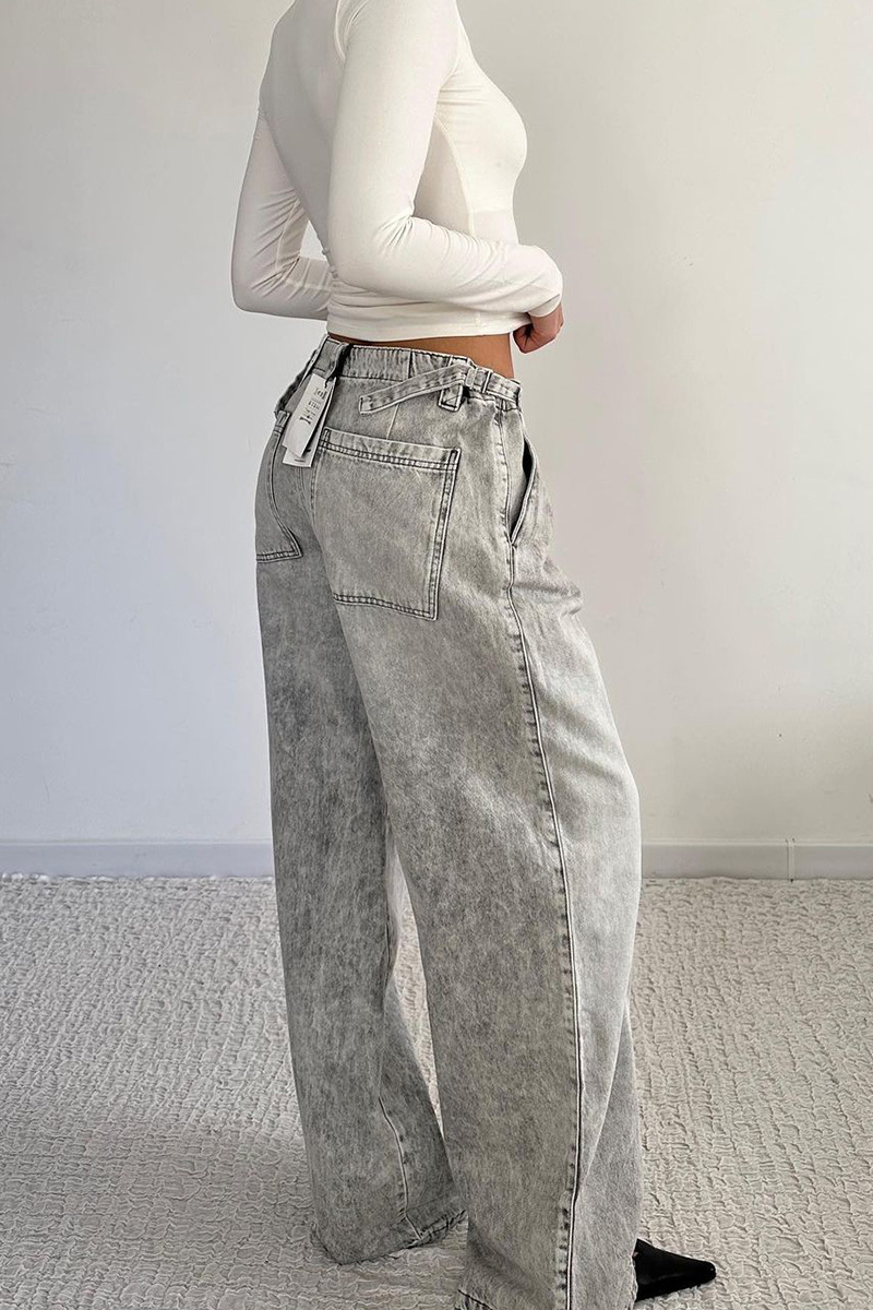 Ladies Low Rise Baggy Jeans With Dropped Waist
