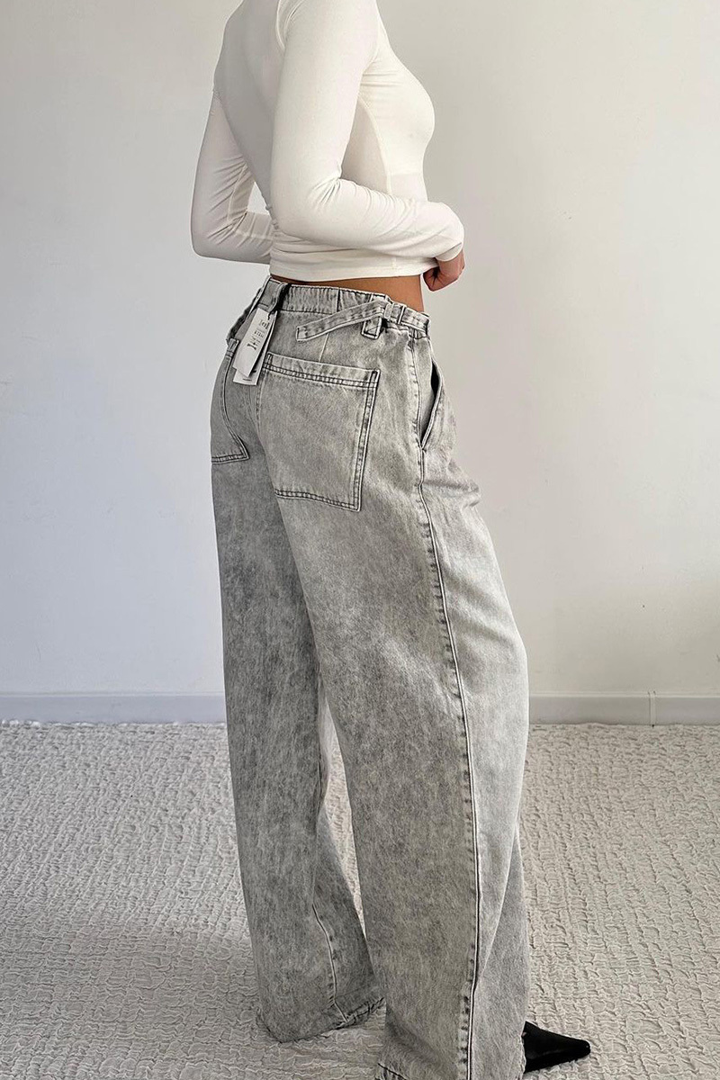 Ladies Low Rise Baggy Jeans With Dropped Waist