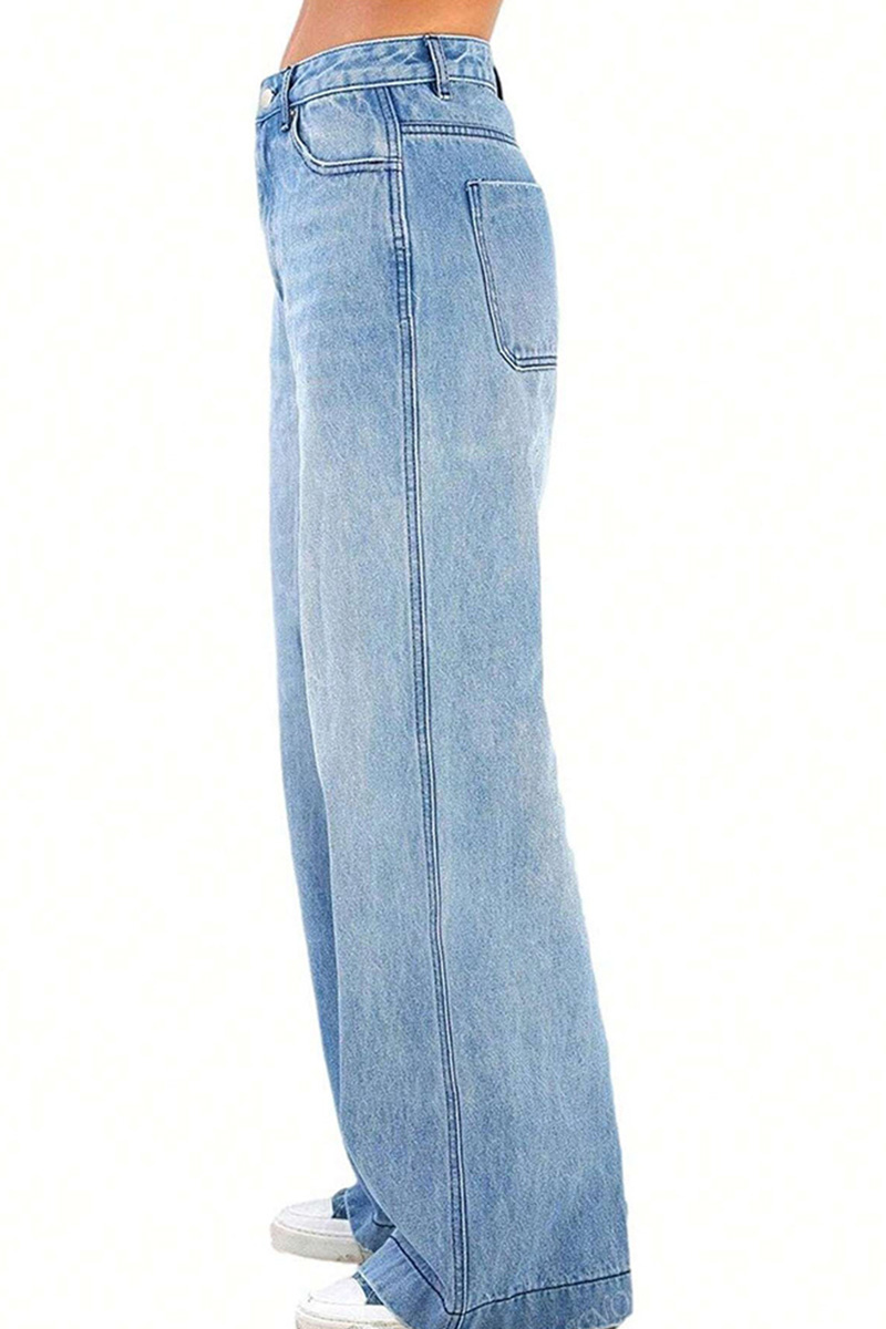 Women' s 90s Inspired Relaxed Fit Jeans