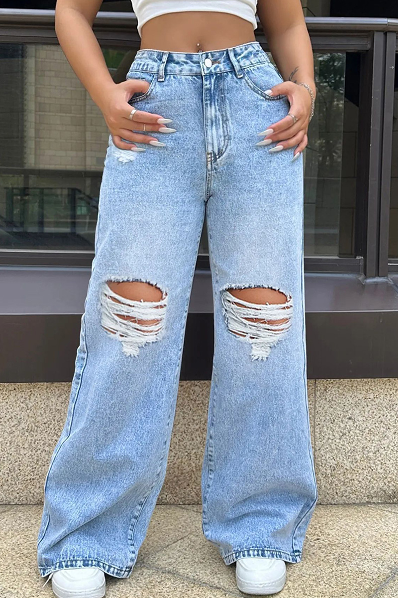 Women's Classic Slim - Fit Ripped Washed Jeans