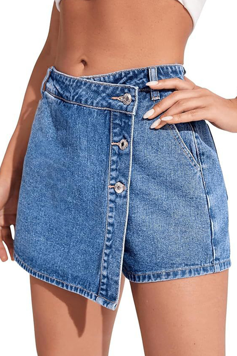 Women‘s High-Slit Clean Denim Skort