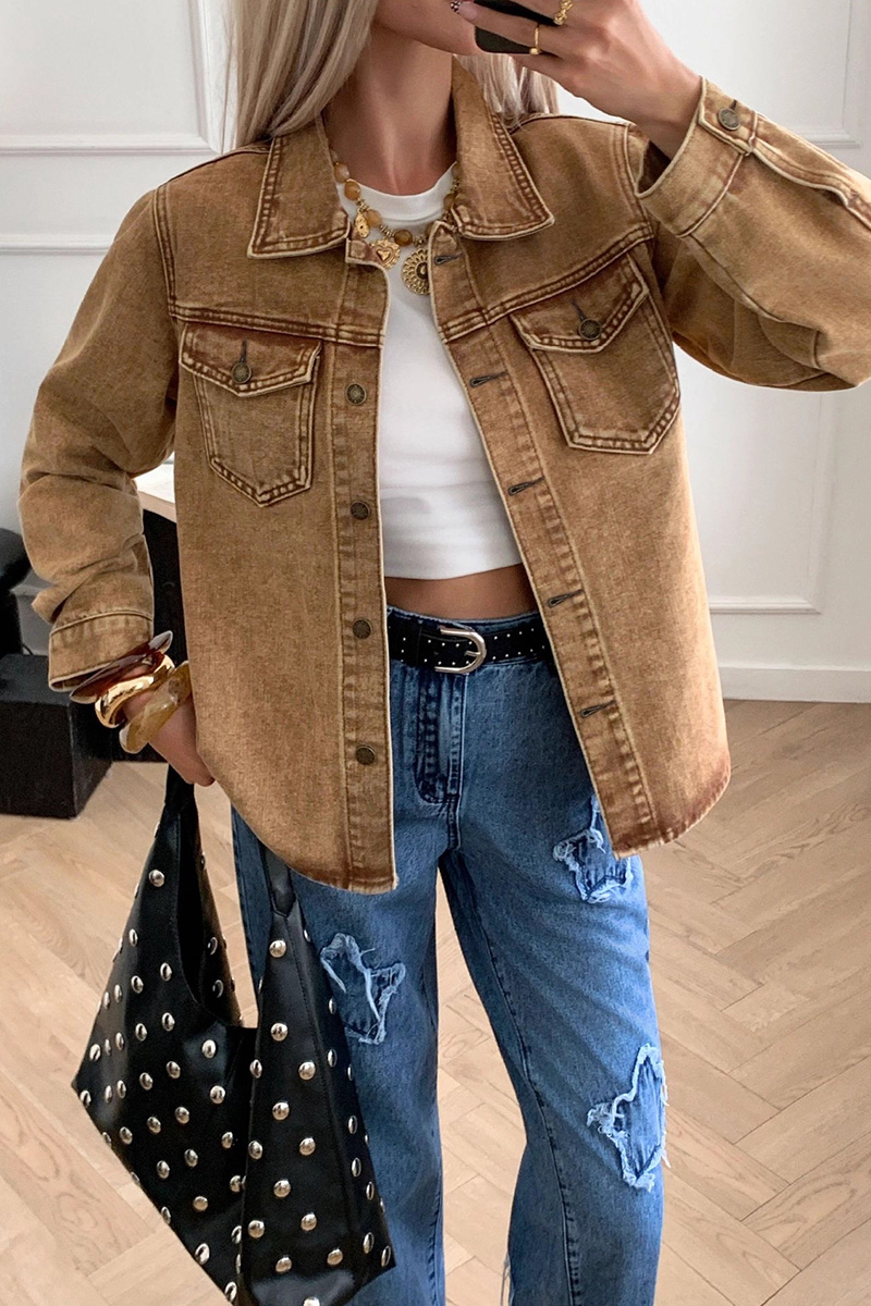 Women‘s Distressed-Wash Denim Jacket