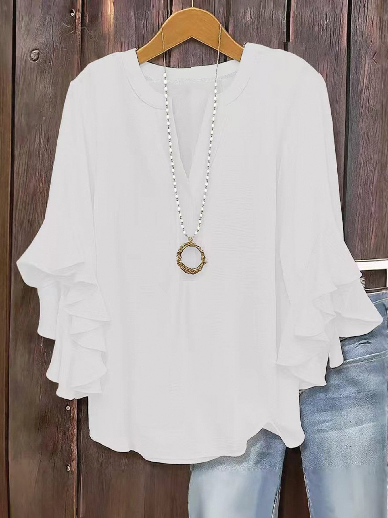 🍃 Plus Size Women's Floral V-Neck Blouse Flowy Ruffled Sleeve Top for Arm & Tummy Flattering Lightweight Casual Summer Shirt ☀️