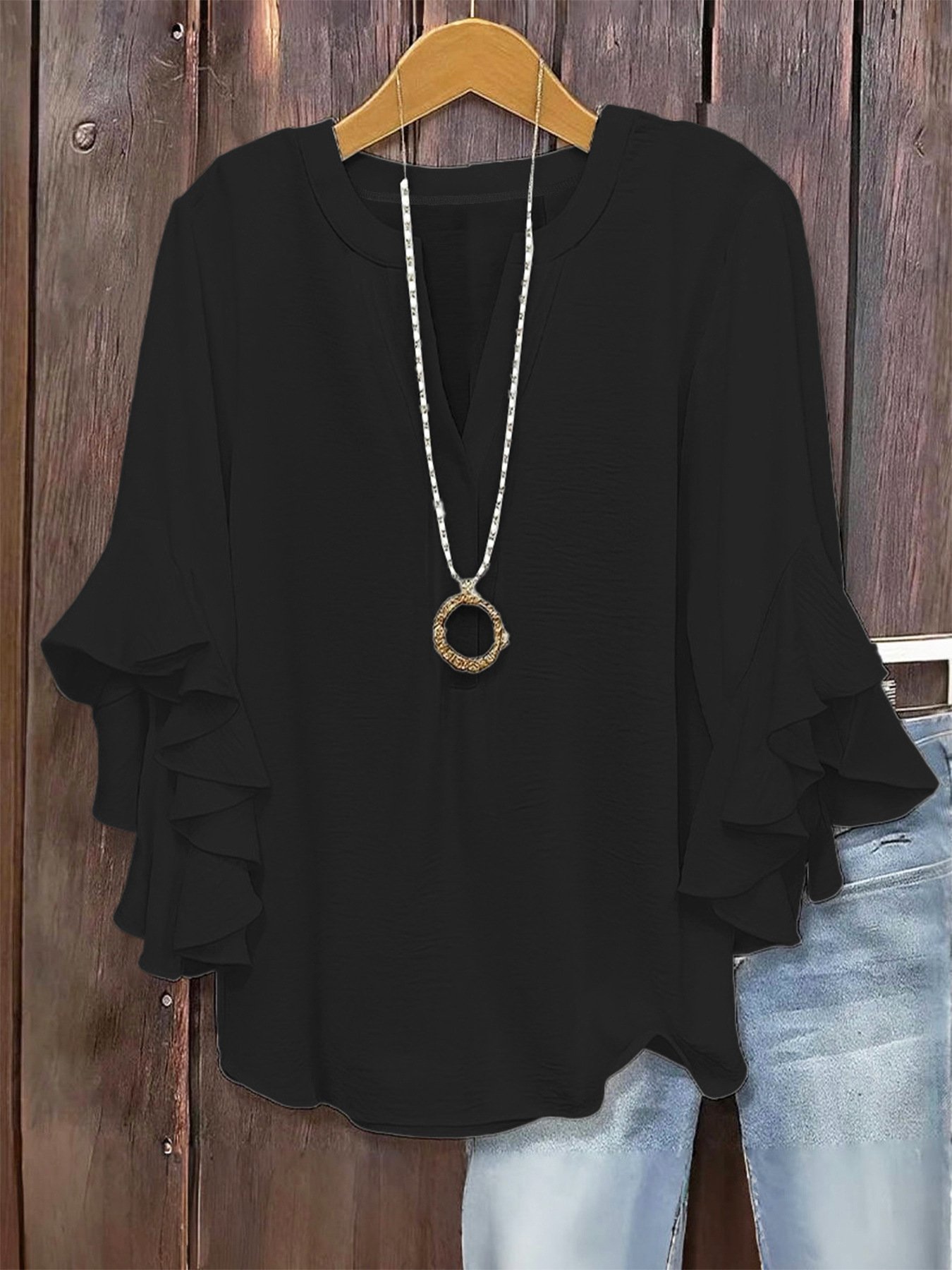 🍃 Plus Size Women's Floral V-Neck Blouse Flowy Ruffled Sleeve Top for Arm & Tummy Flattering Lightweight Casual Summer Shirt ☀️