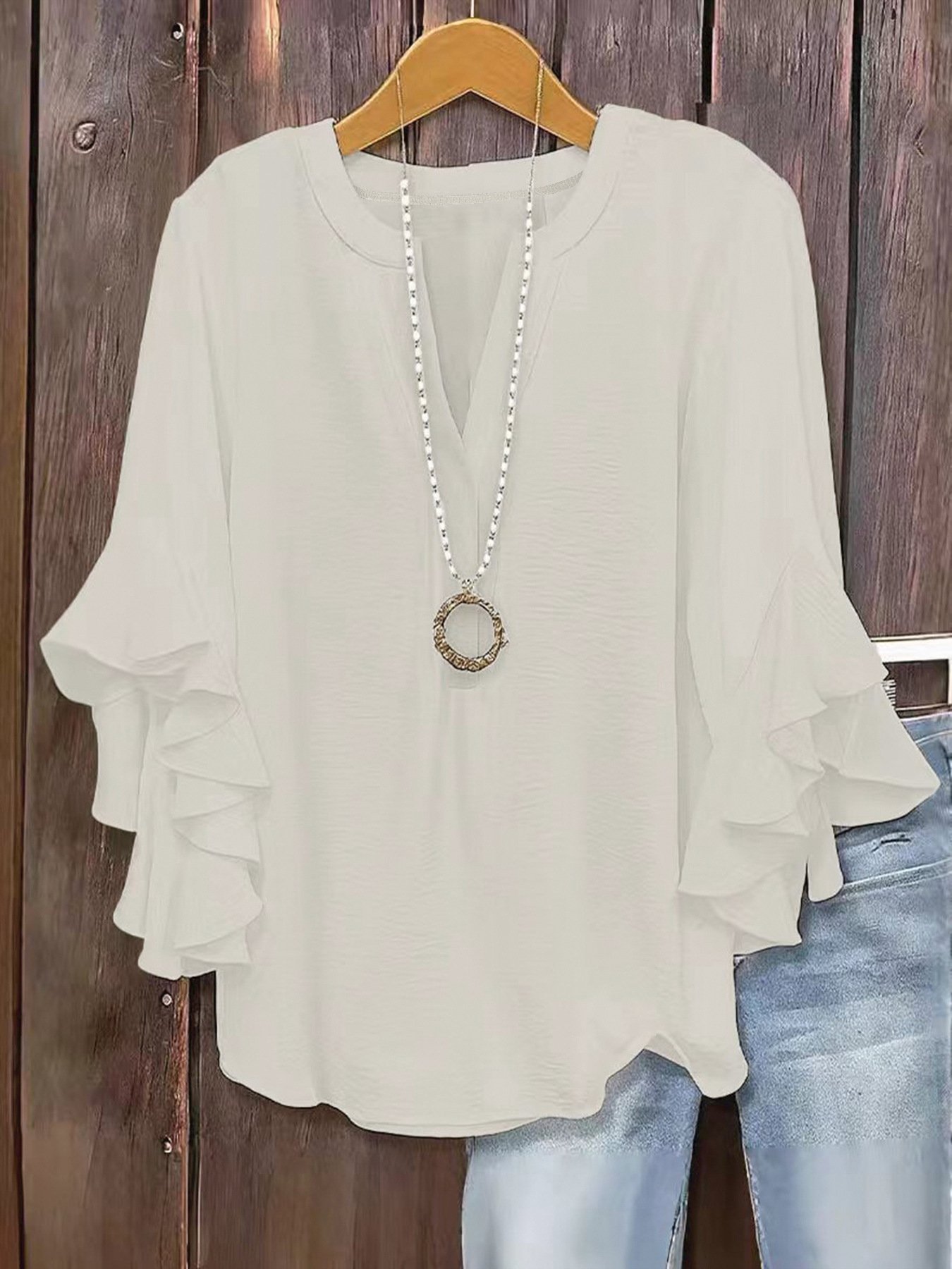 🍃 Plus Size Women's Floral V-Neck Blouse Flowy Ruffled Sleeve Top for Arm & Tummy Flattering Lightweight Casual Summer Shirt ☀️