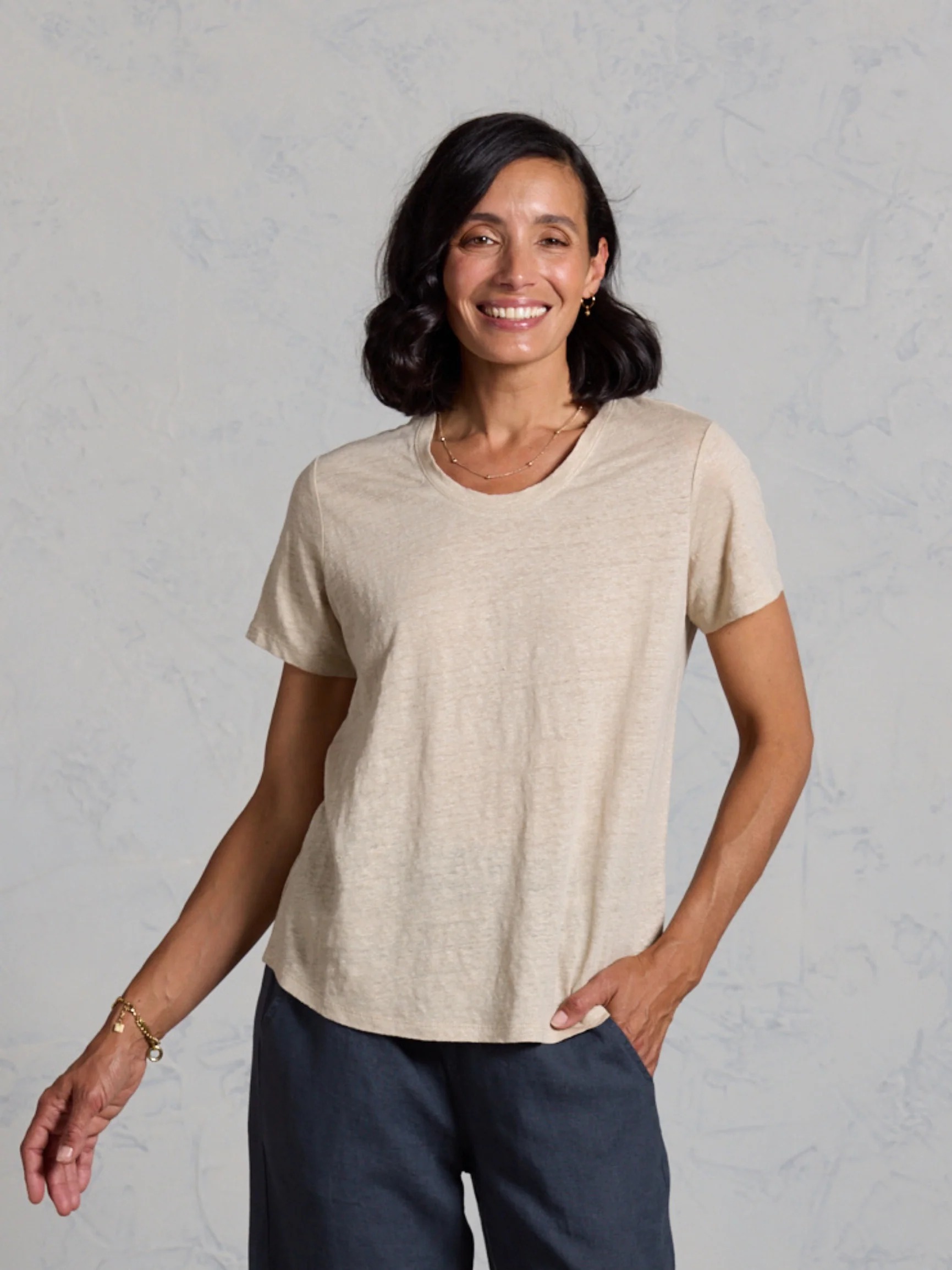 Clovelly French Linen T-Shirt Navy
