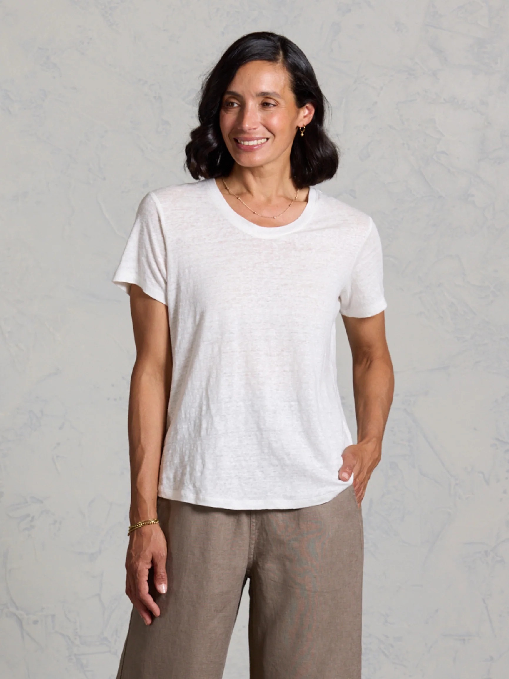 Clovelly French Linen T-Shirt Navy