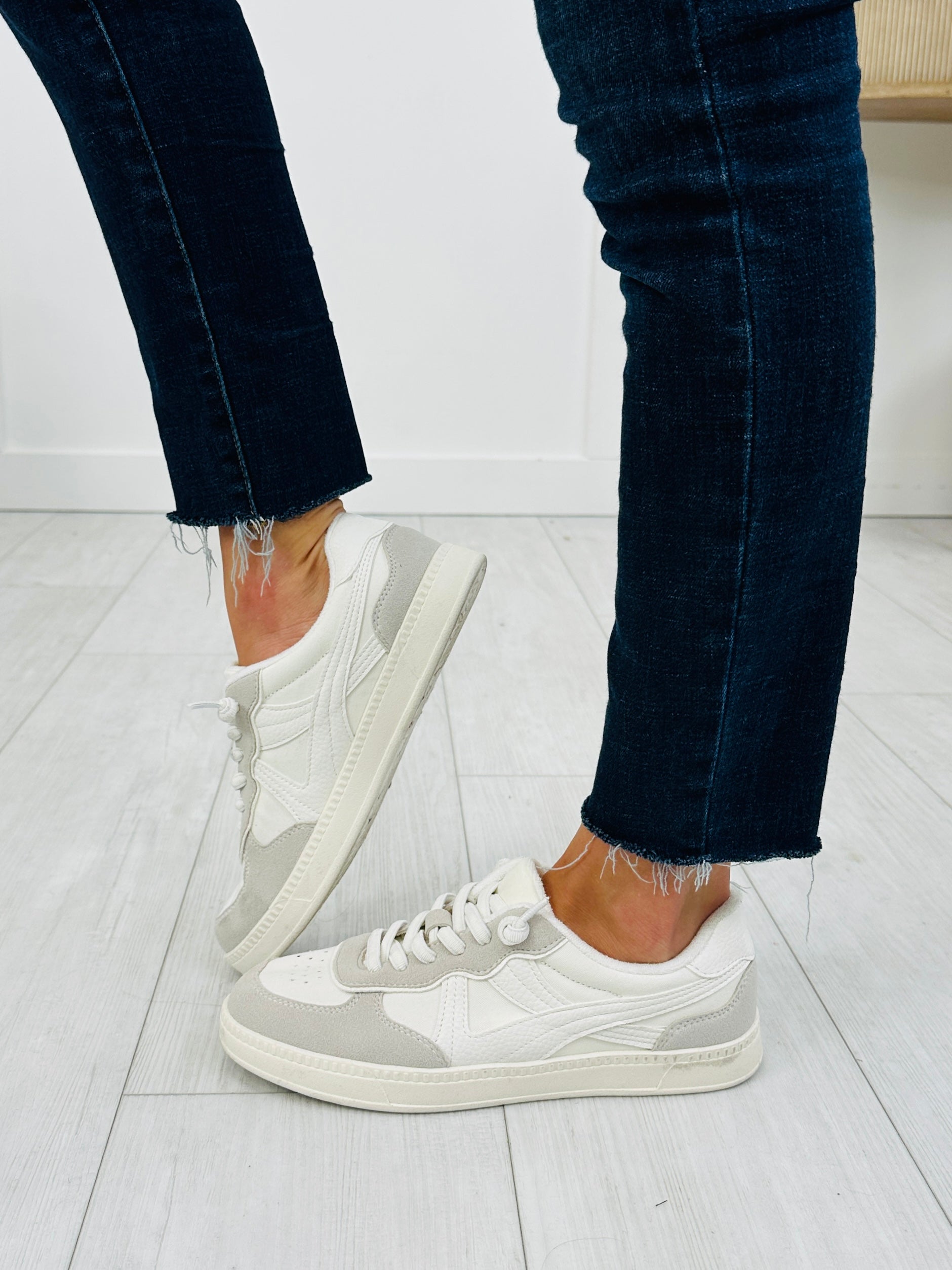 Women's Cream & Grey Platform Sneakers - product view 3