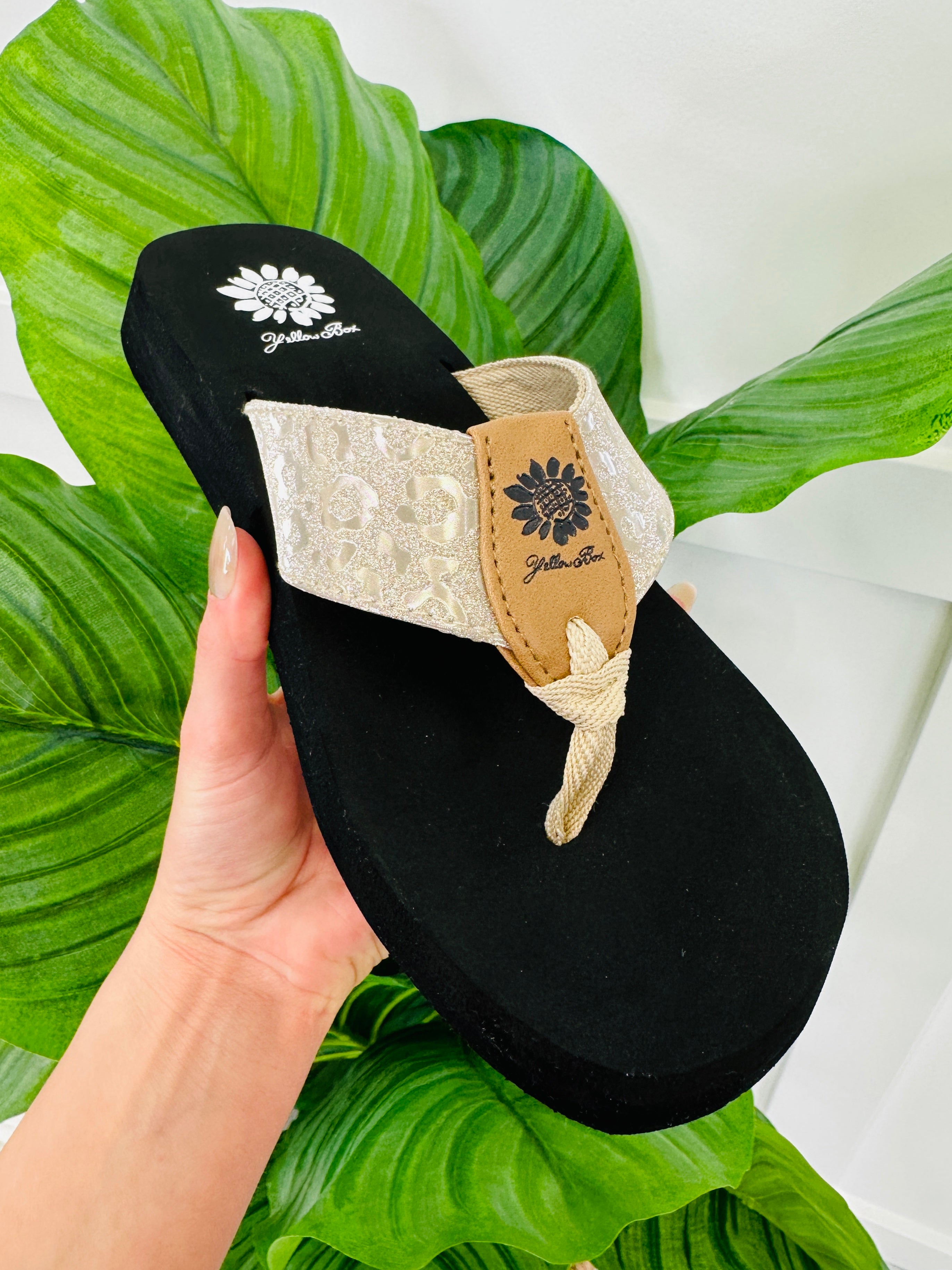 Women's Gold Leopard-Accent Flip Flops - product view 1