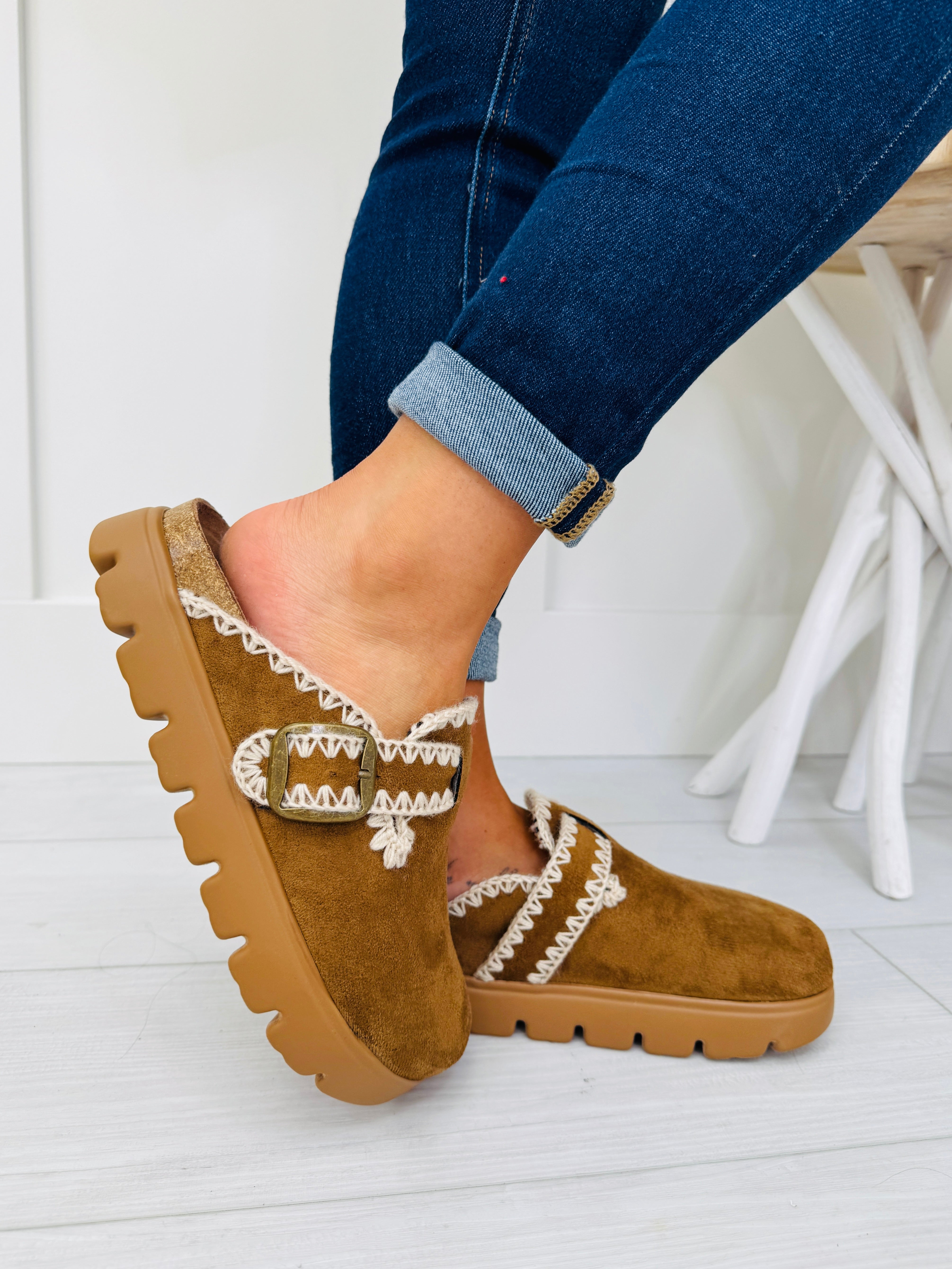 Women's Multiple Colors Suede-Look Clogs - product view 8