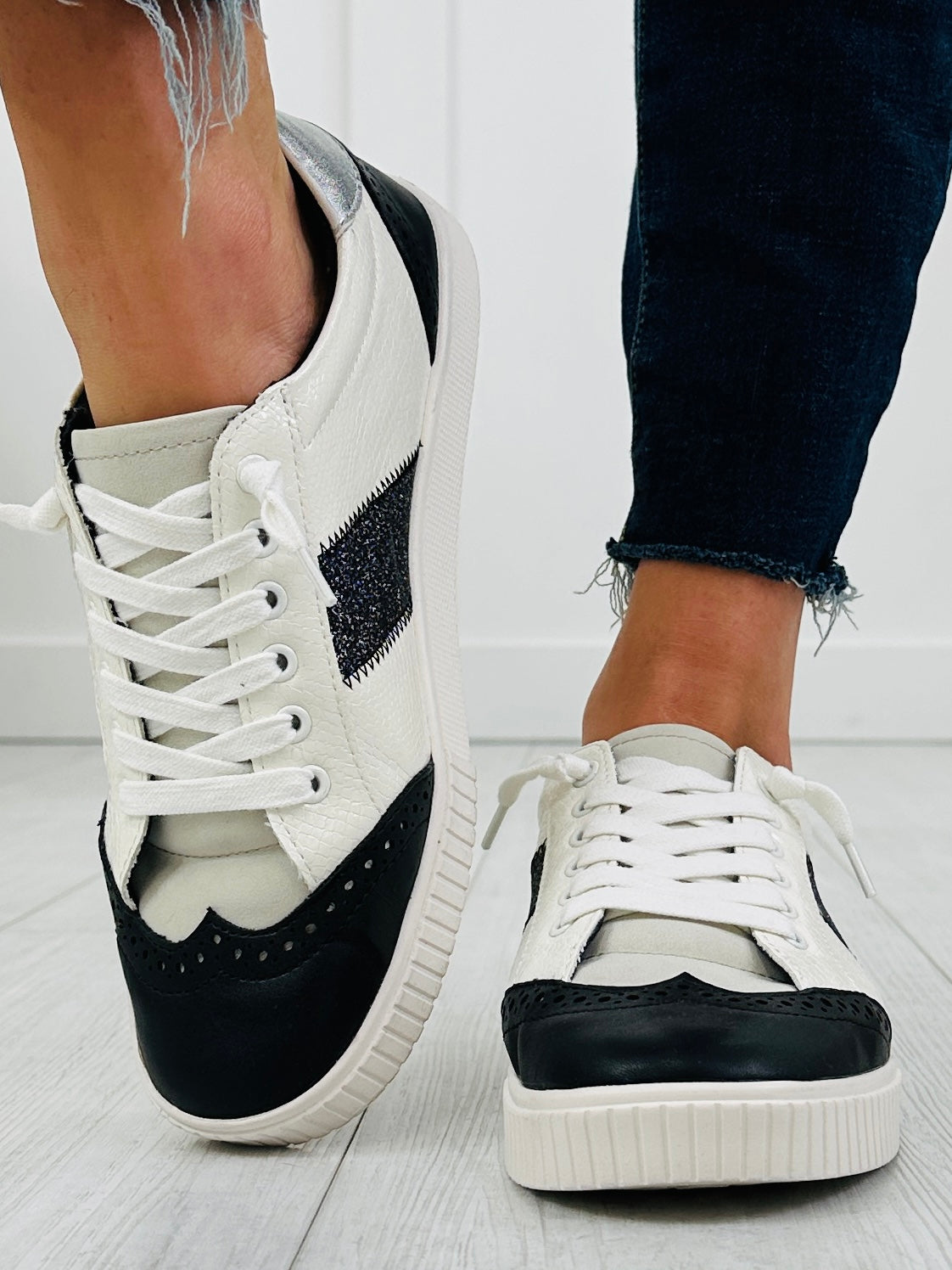 Women's Black Sneakers - product view 2