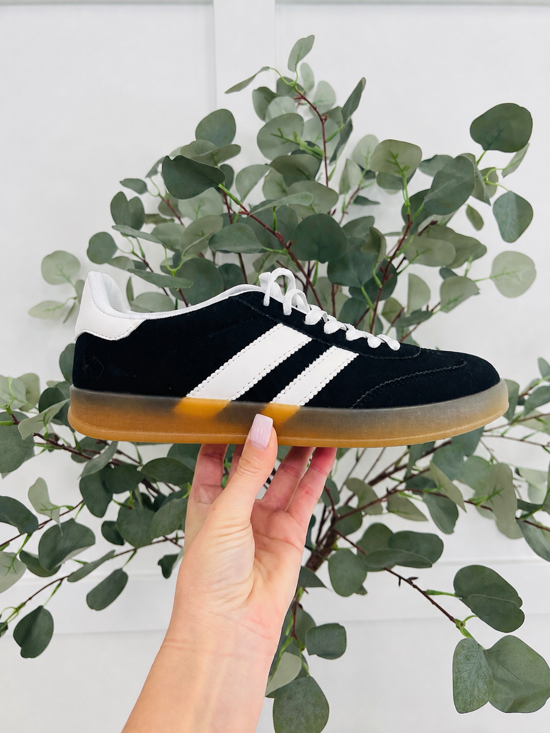 Women's Black White Sneakers - product view 1