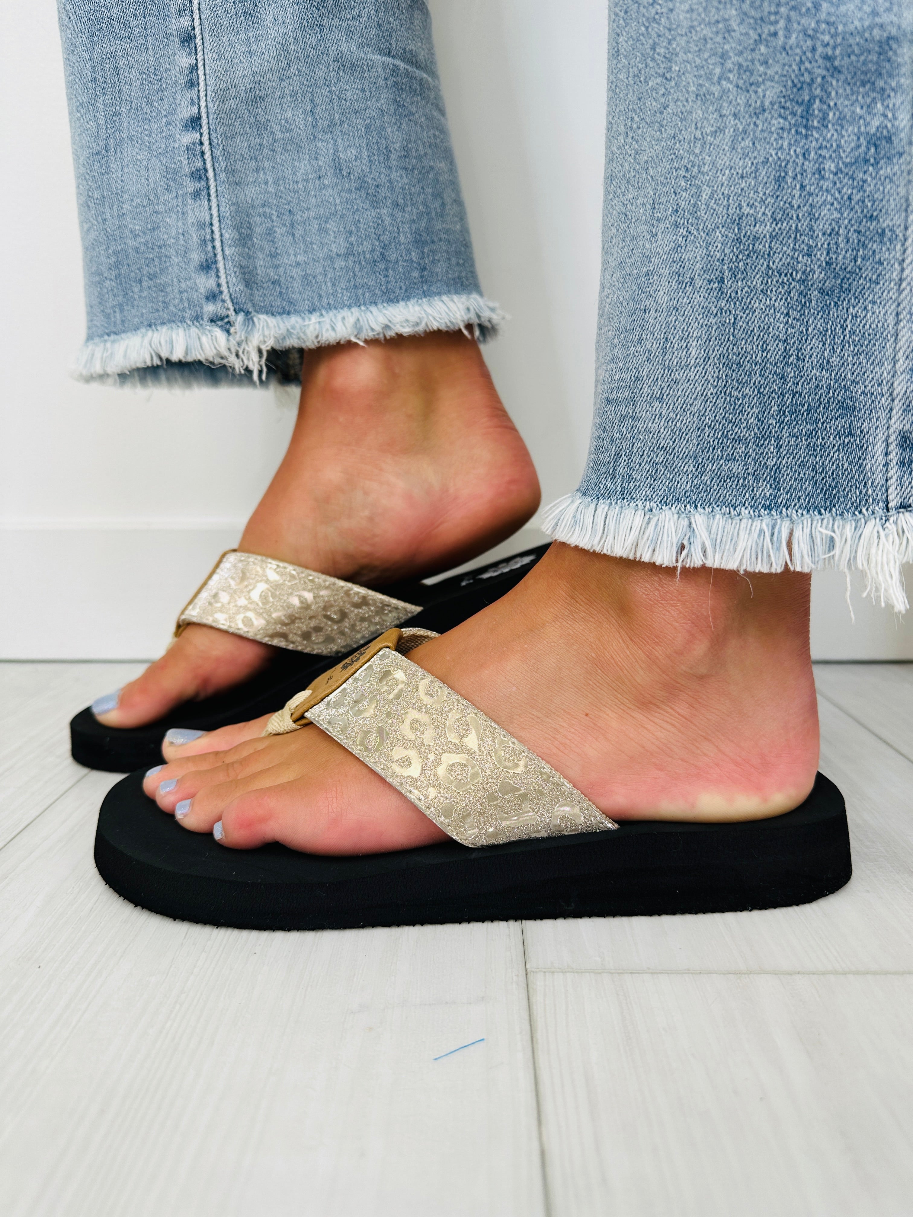 Women's Gold Leopard-Accent Flip Flops - product view 2