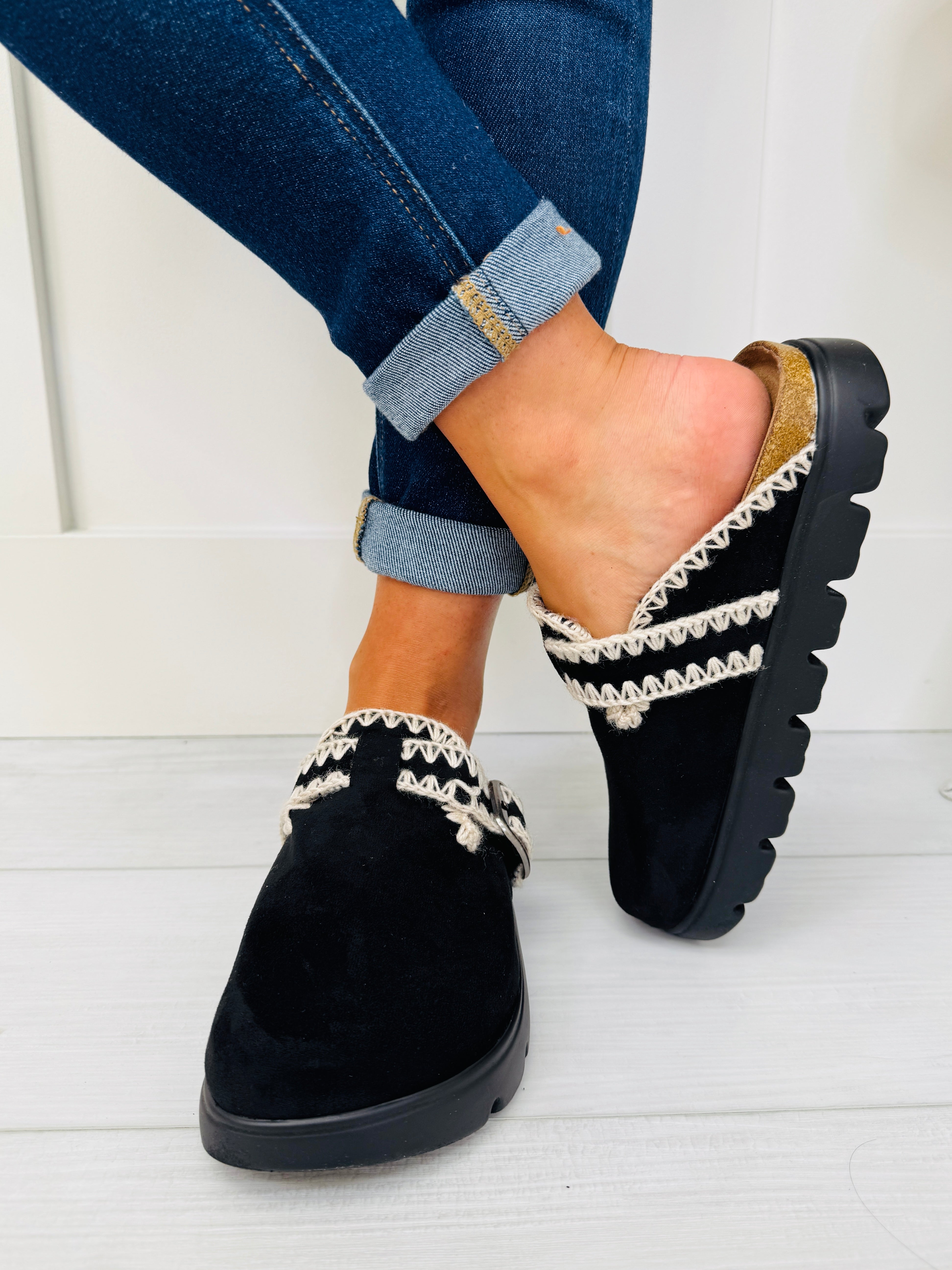 Women's Multiple Colors Suede-Look Clogs - product view 6