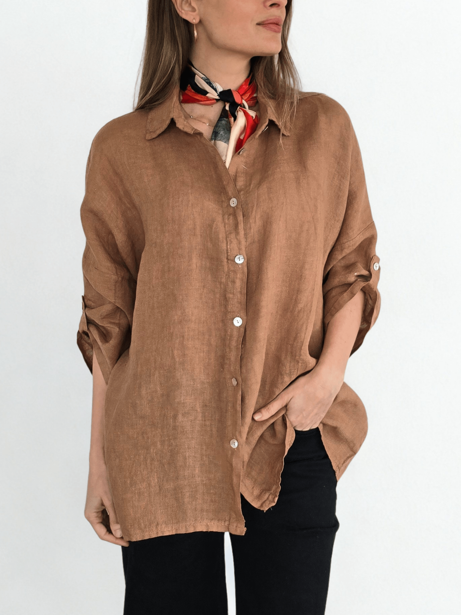 Blusa Italiana 100% lino Ancha, color Café