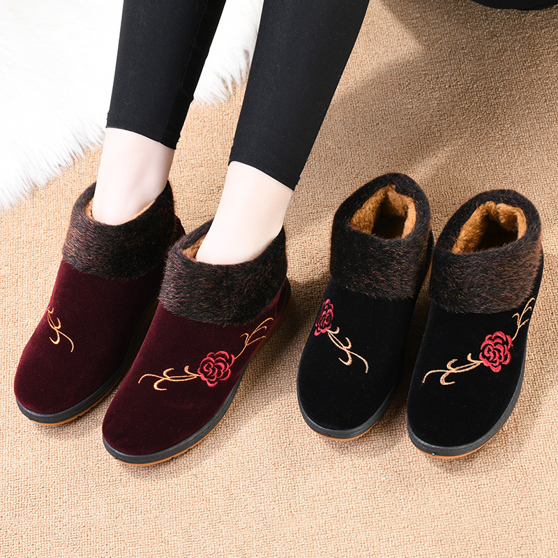 Elegant Floral Warm Boots for Women – Cozy Plush Lining, Non-Slip Sole