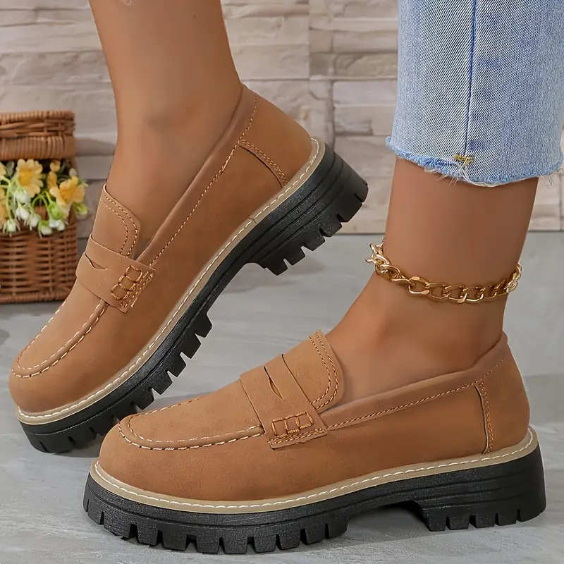 Women’s Comfortable Everyday Loafers – Cushioned Platform Sole with Timeless Style