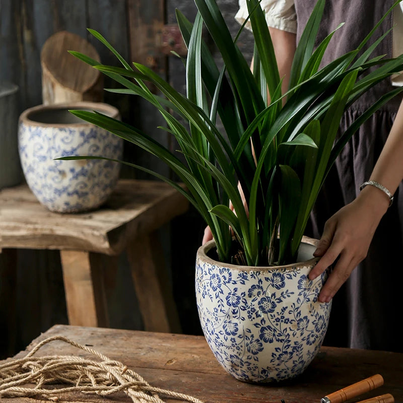 Pastoral Design Pottery Planter product detail view 3