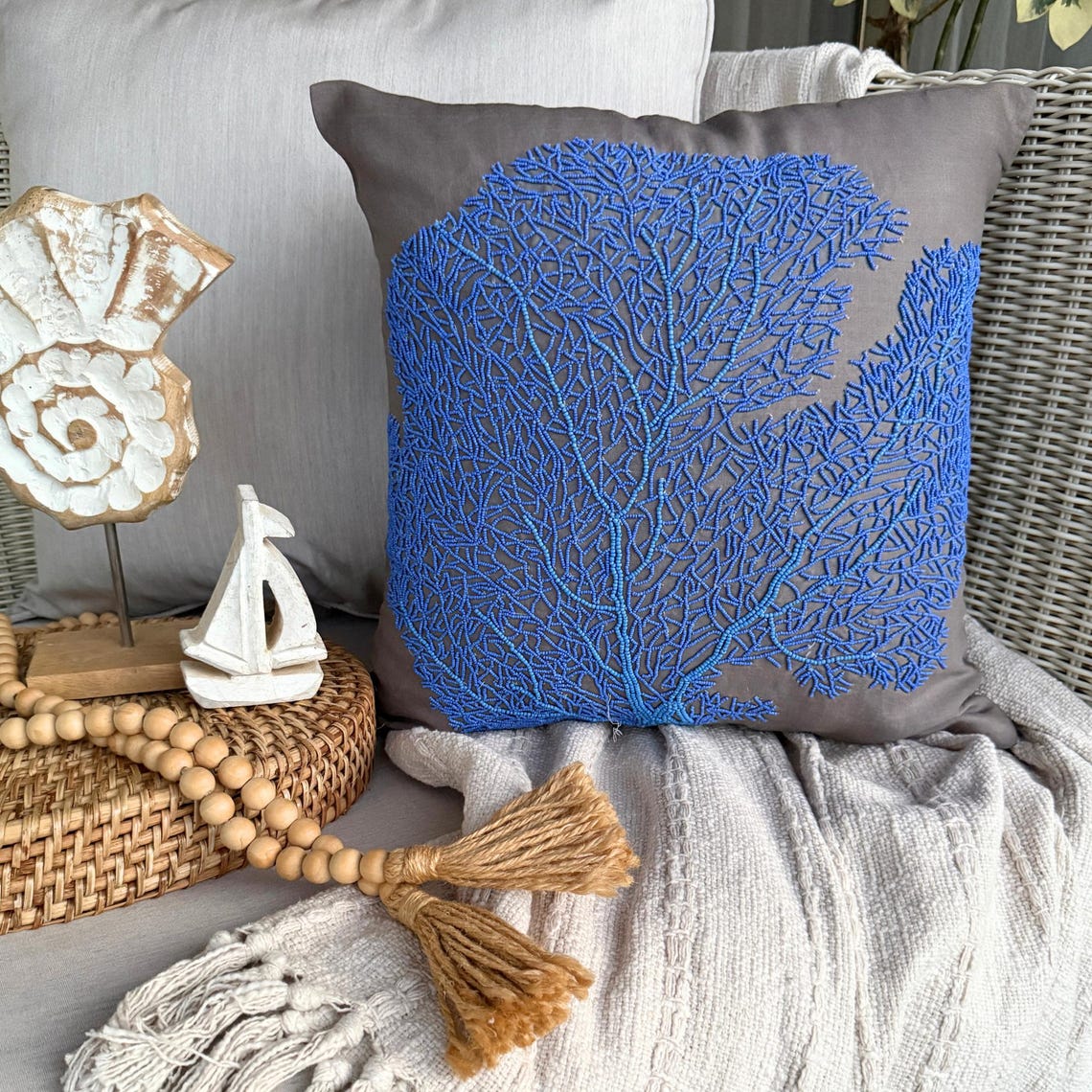 Seaweed Motif throw pillow cover, product view 2