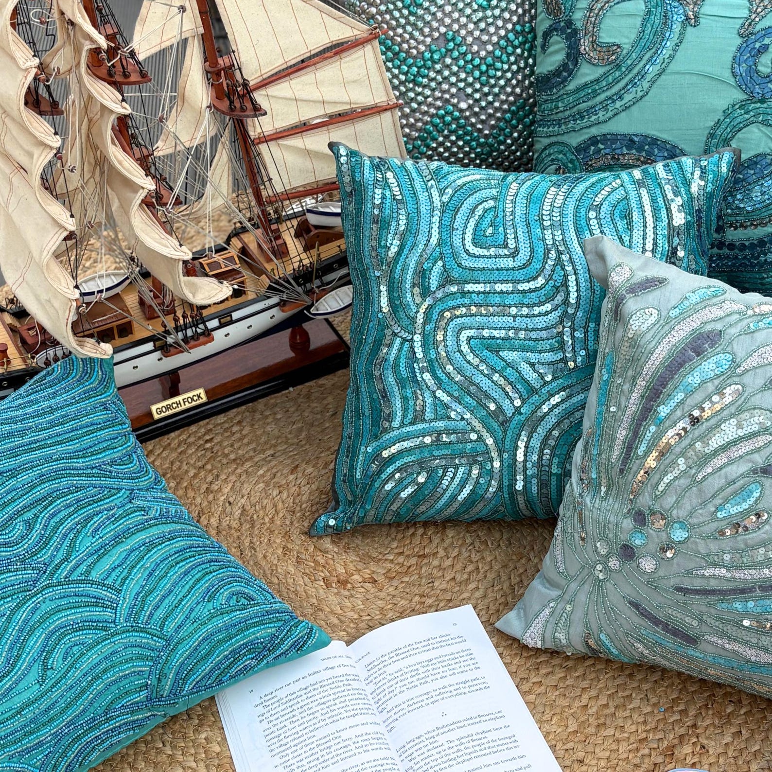 Interlocking Pattern throw pillow cover, product view 6