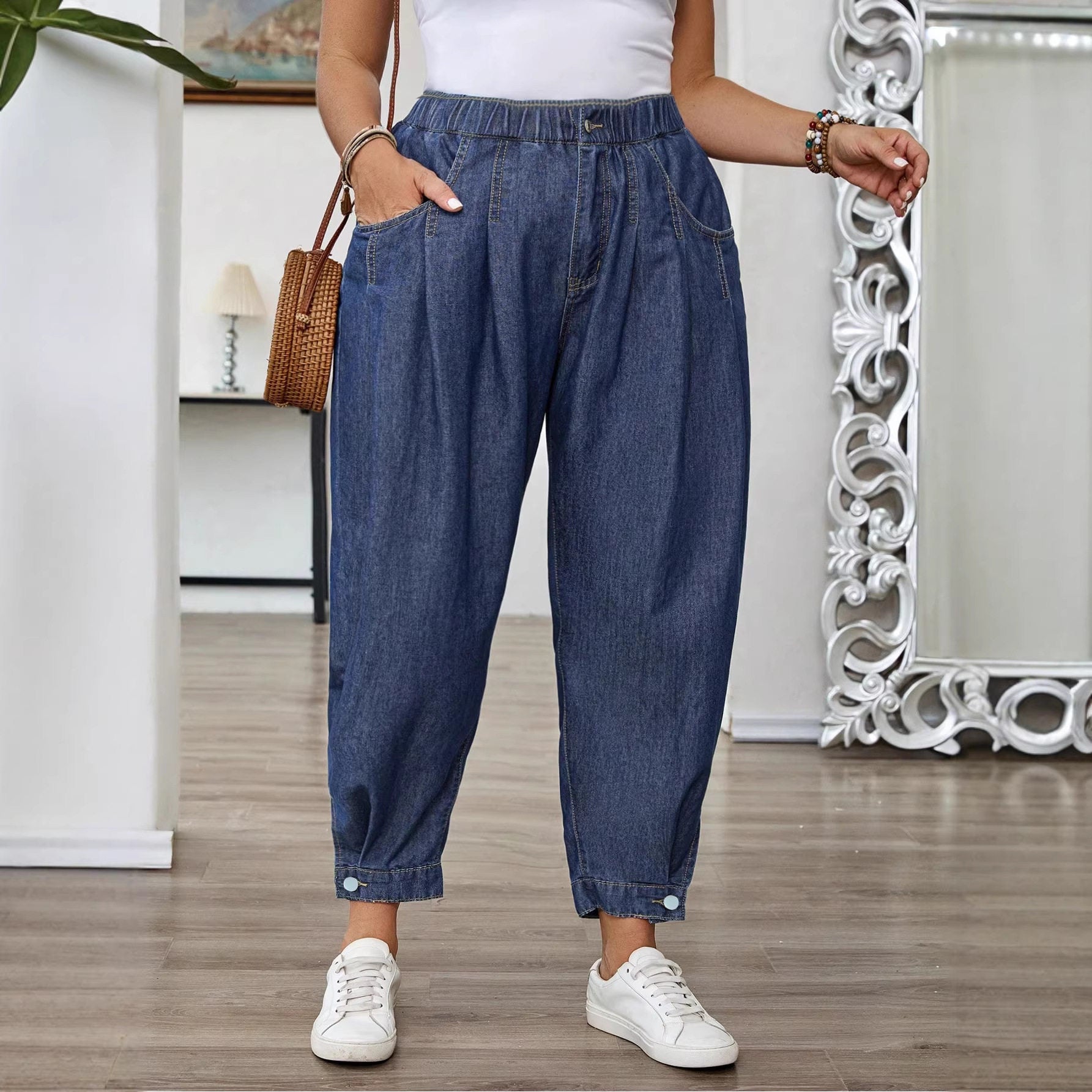 Women's Flared Cropped Loose Fit Elastic Waist Jeans
