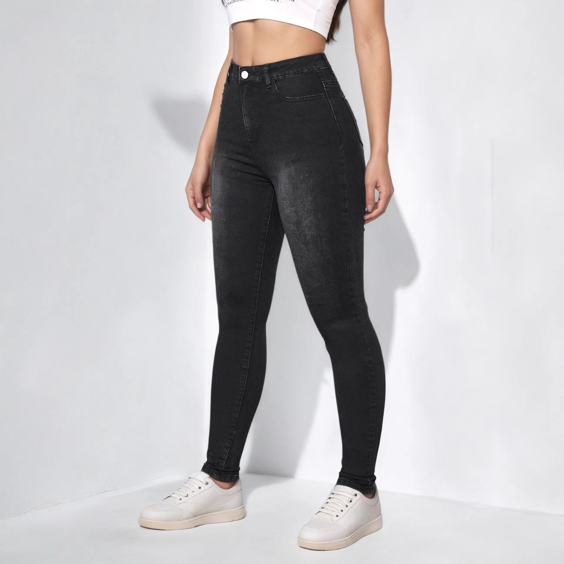 Women's Smooth Line Slim Fit Jeans