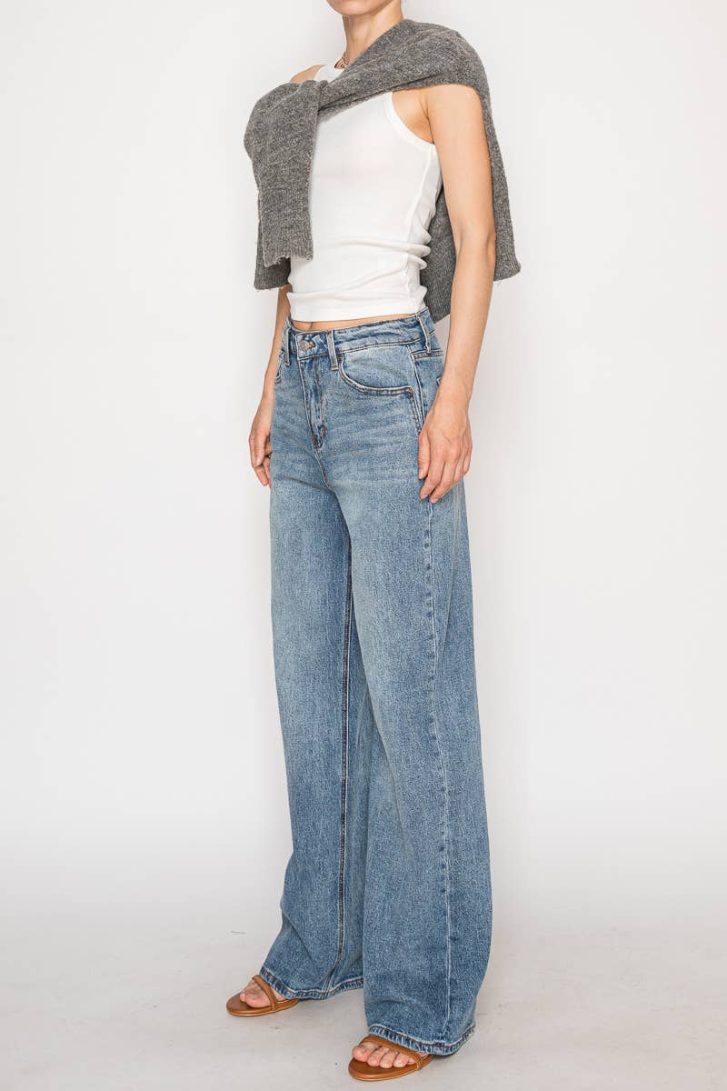 Ultra High Rise Straight Leg Jeans
