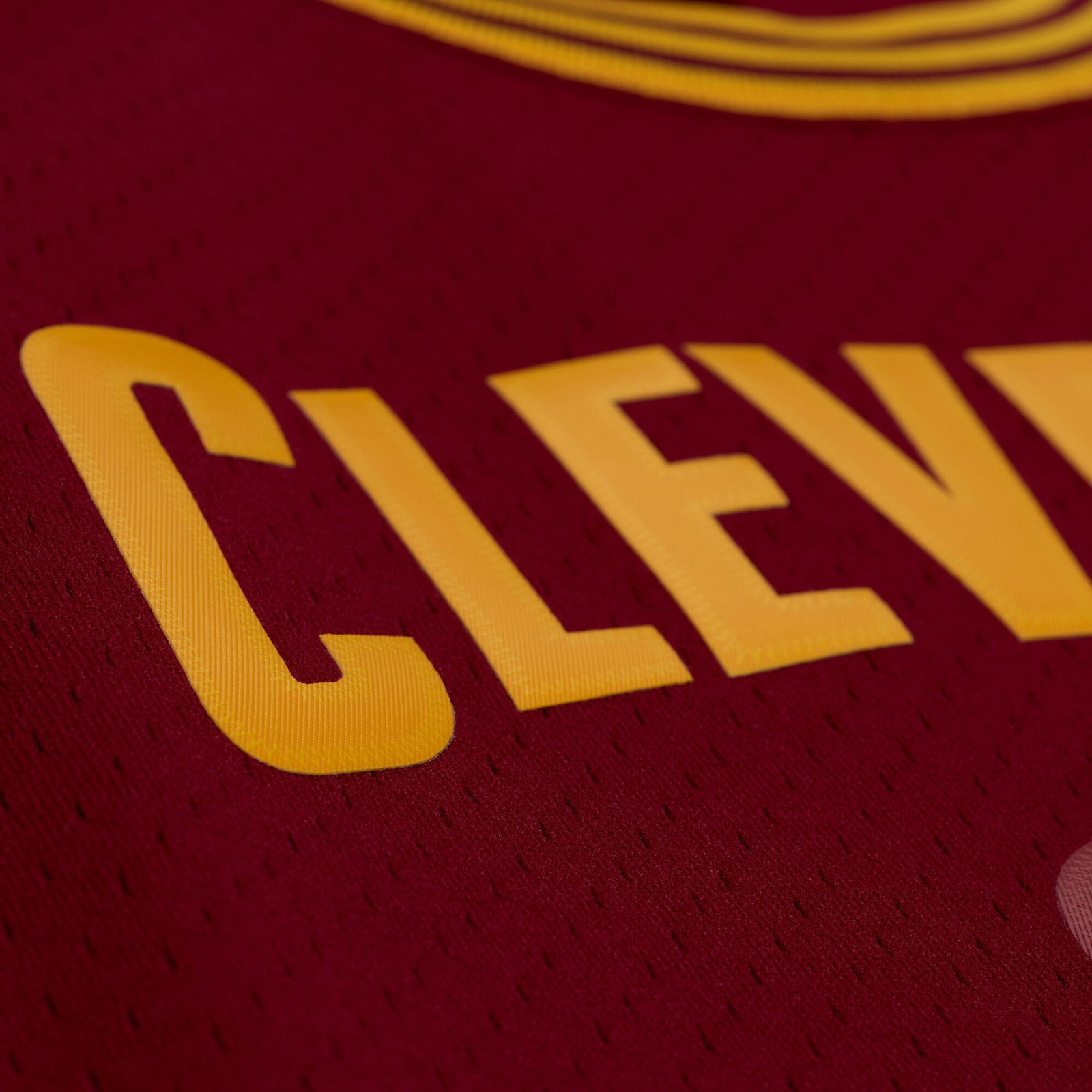 LeBron James Cleveland Cavaliers 2015-16 Swingman Jersey Wine - back view