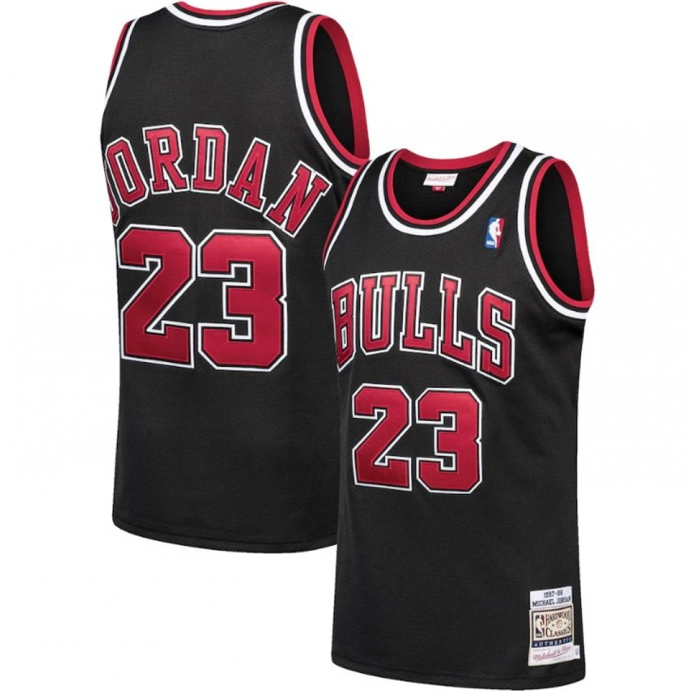 Men's Chicago Bulls Michael Jordan #23 Throwback Black 1997-98 Hardwood Classics - front view