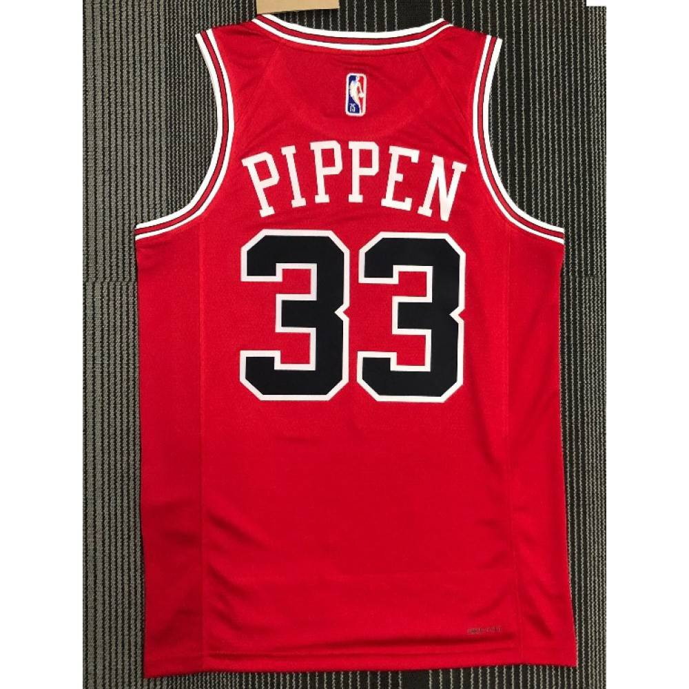 Men's Chicago Bulls Scottie Pippen #33 Red 2021 Swingman NBA Jersey Icon Edition - second front view