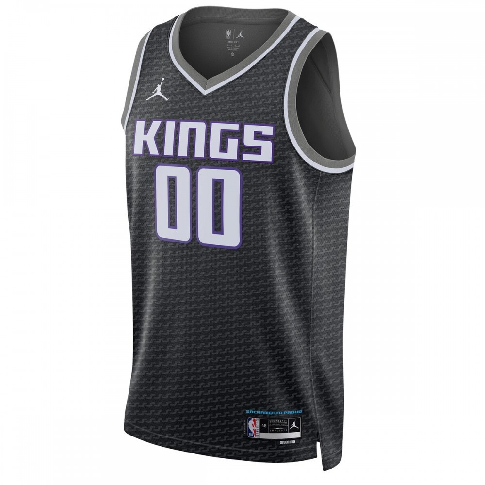 Sacramento Kings Unisex 2022/23 Swingman Custom Jersey Statement Edition Black - second front view