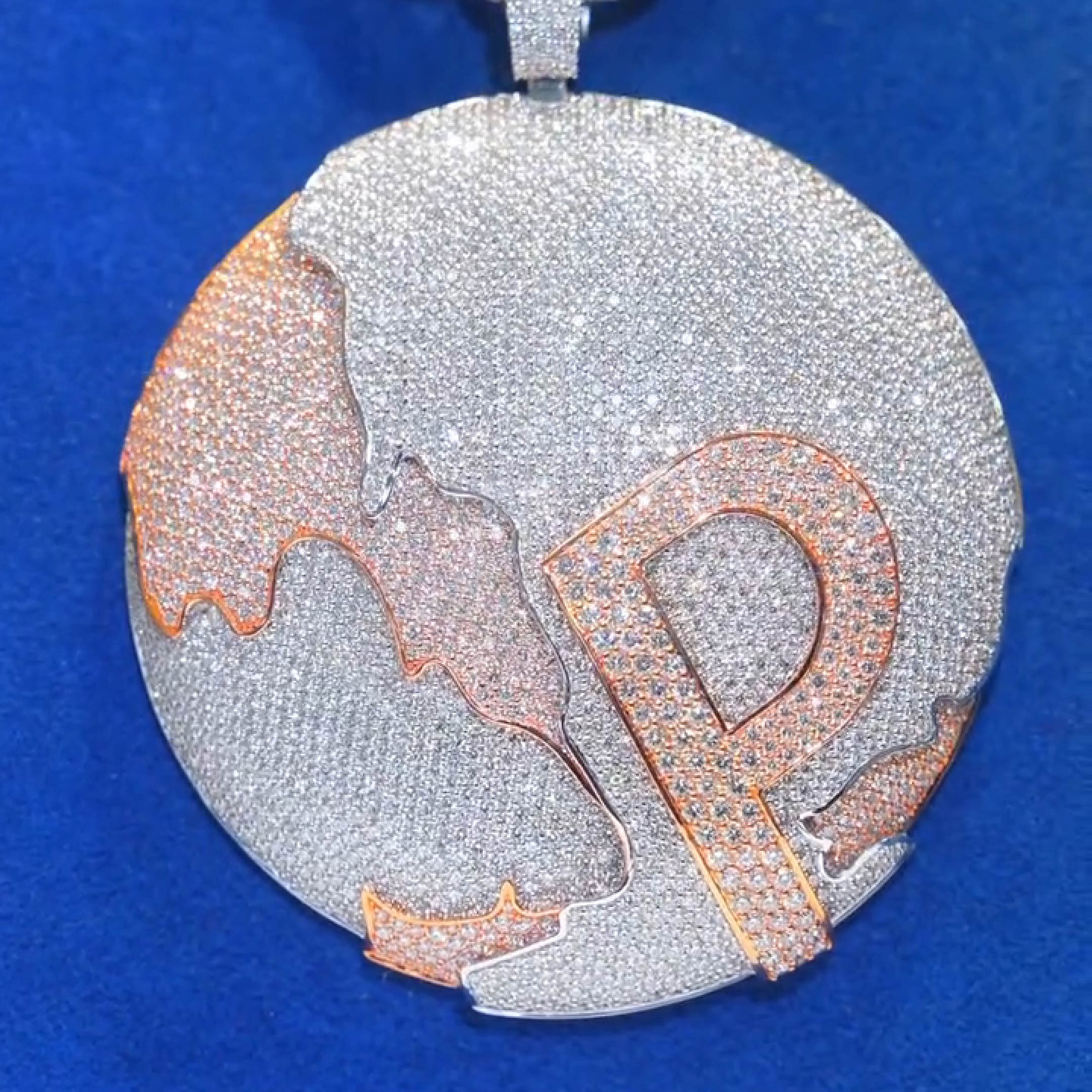 planet inspired P letter pendant jewelry design