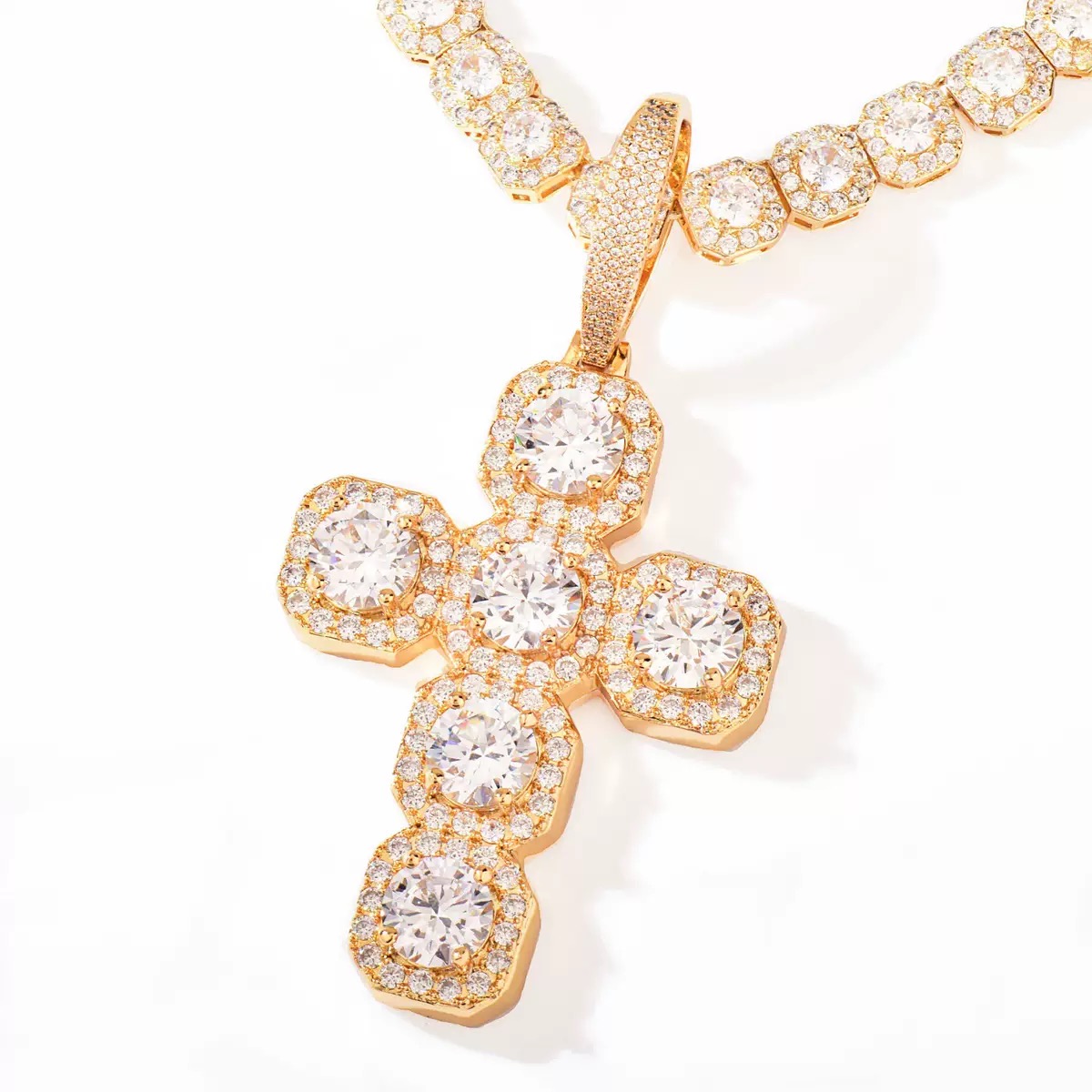 close up structured cross pendant stone details