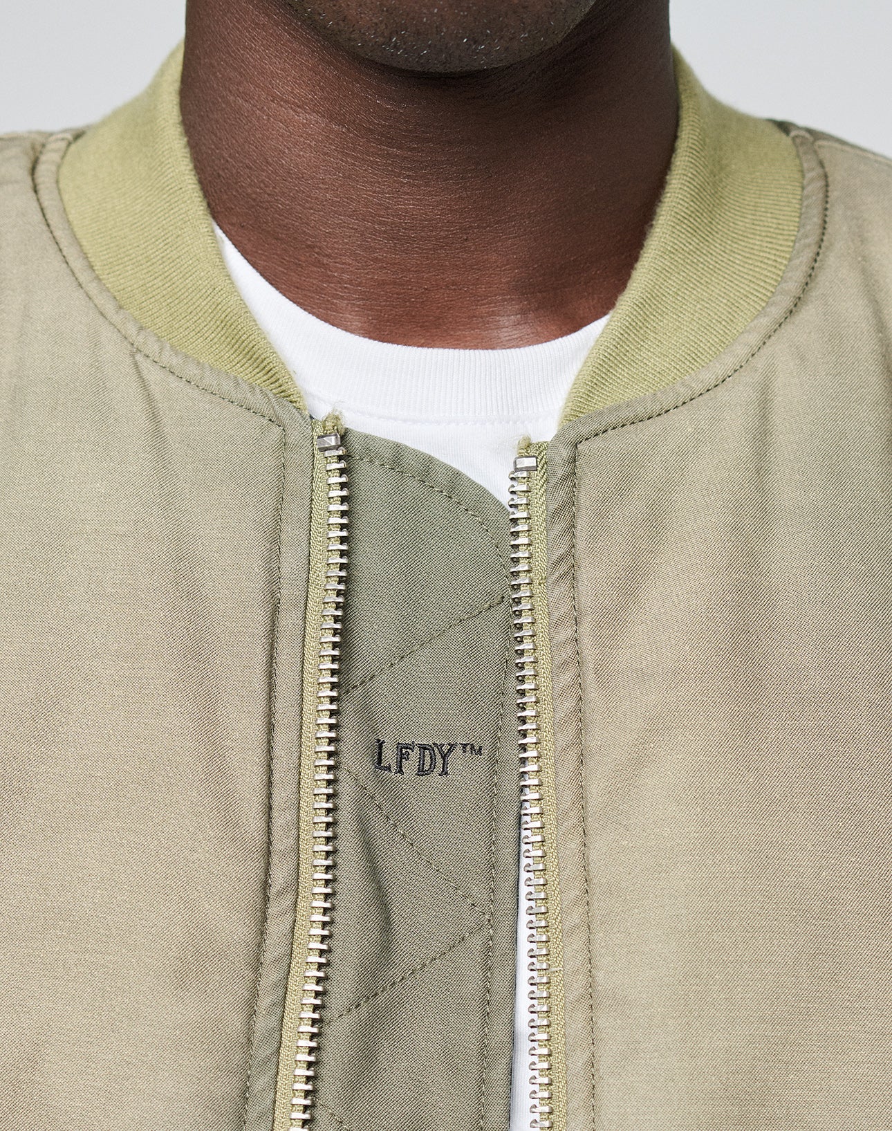 x Alpha Industries MA-1
