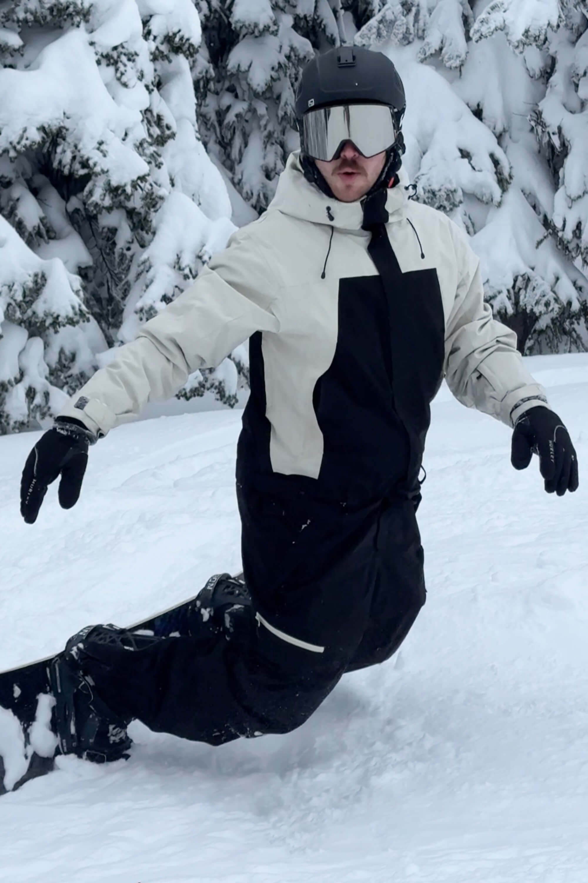 Men's Black Insulated Color-block Utility Baggy One-Piece Ski Suit