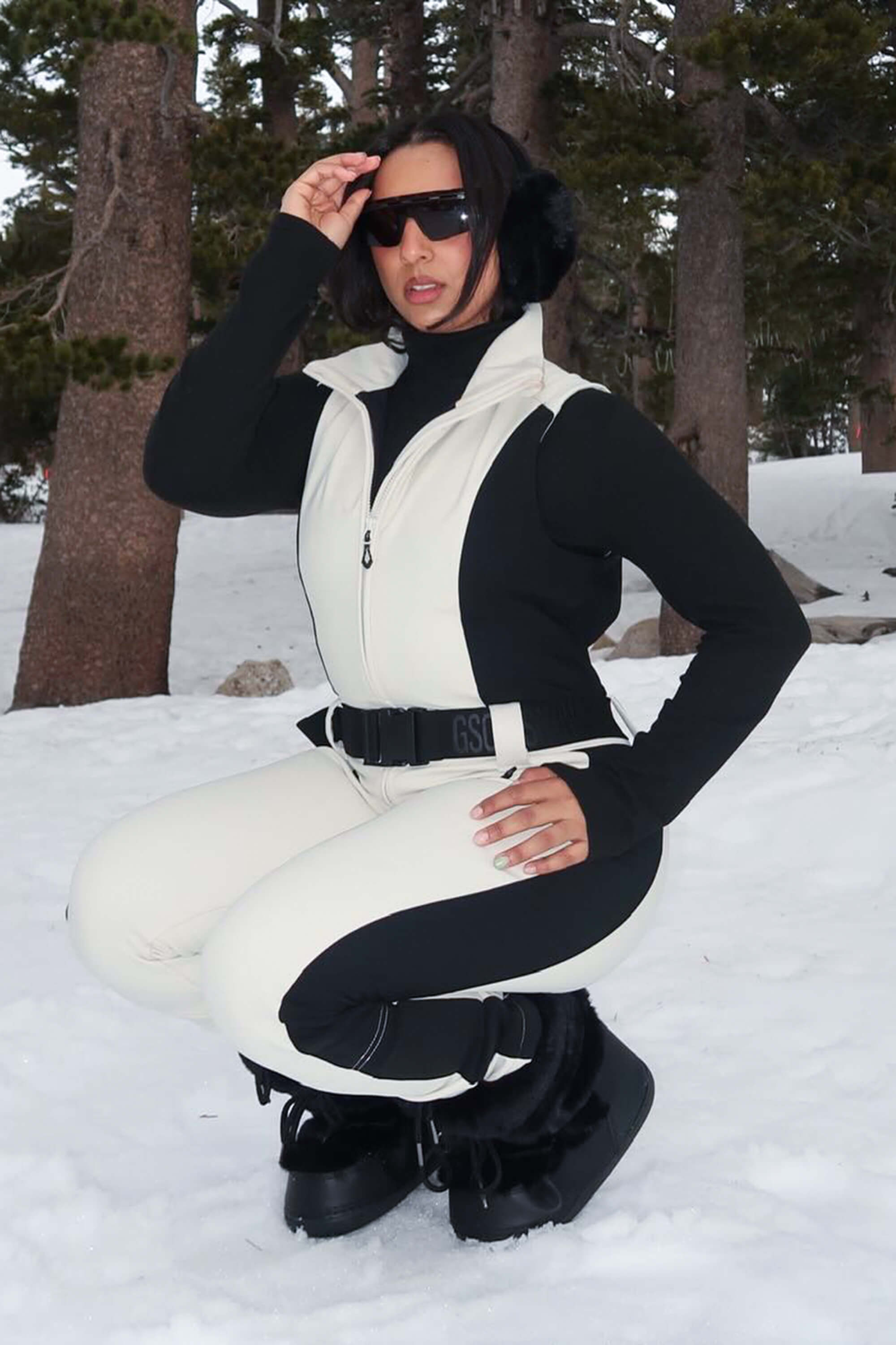 Women's Off White Chic Slim-Fit One-Piece Ski Suit with Detachable Cozy Sherpa Jacket & Flared Legs