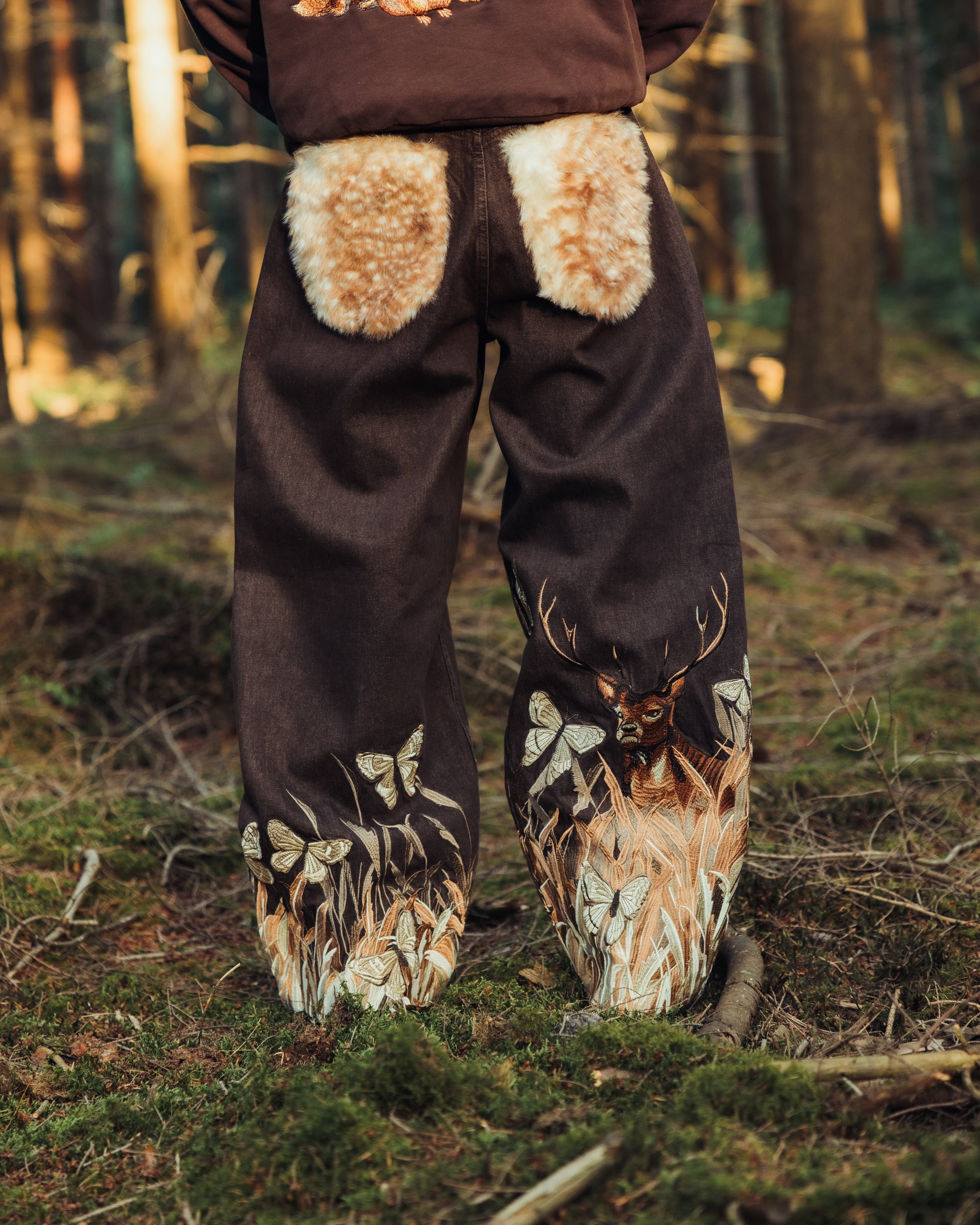 DEER" JEANS