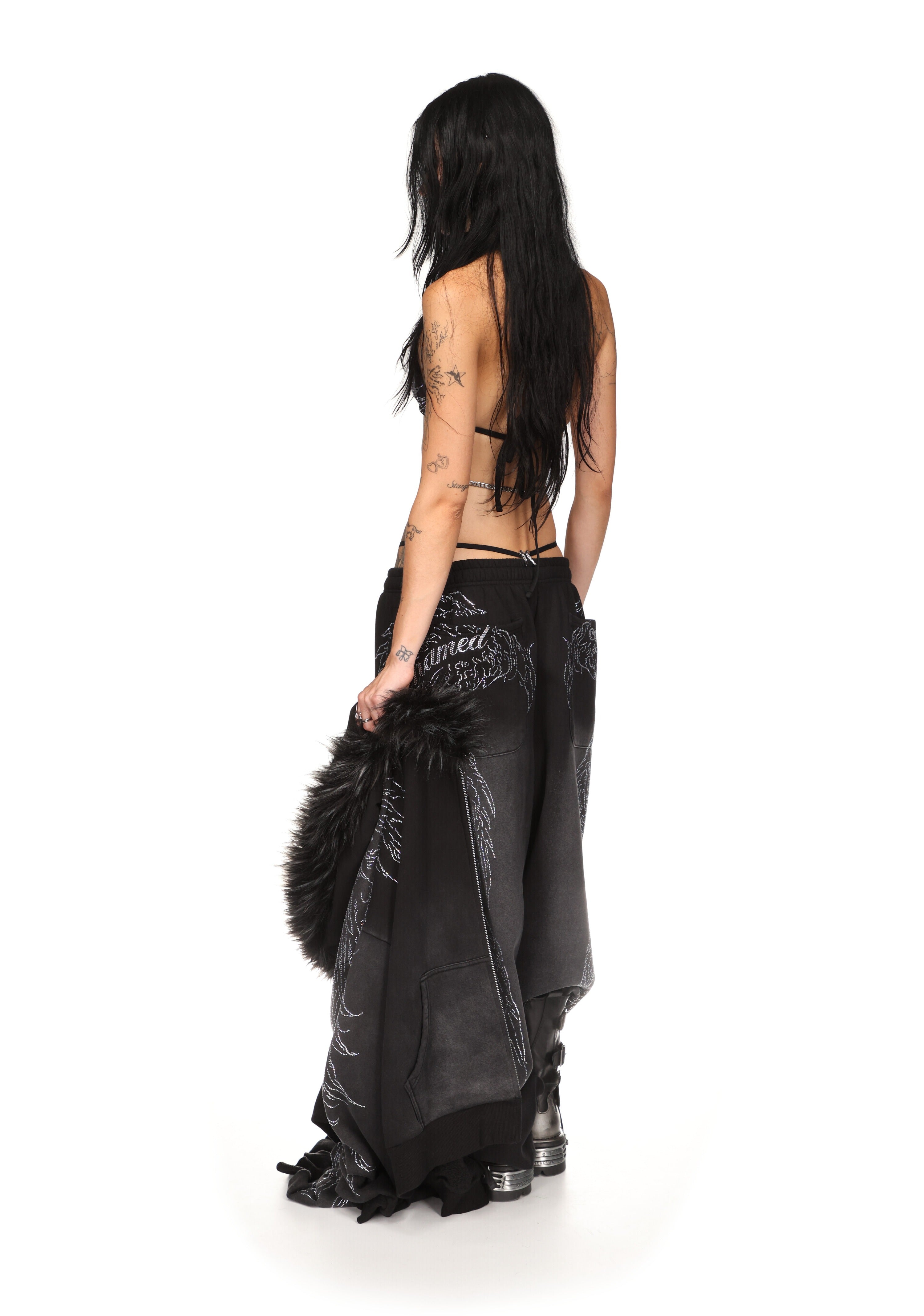 FALLEN RHINESTONE OVERSIZED SWEATPANTS WASHED BLACK