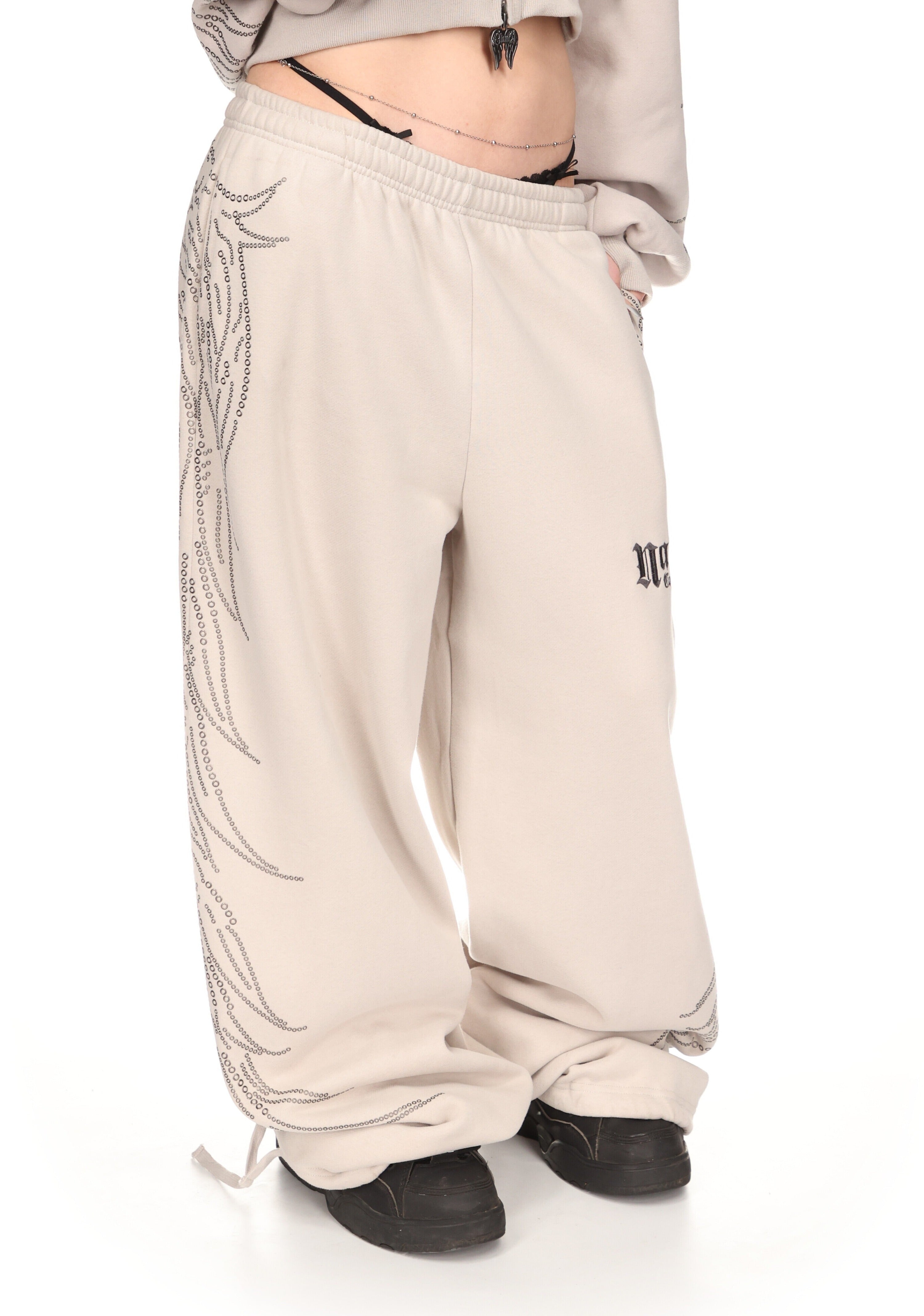 FALLEN STUDDED OVERSIZED SWEATPANTS BONE