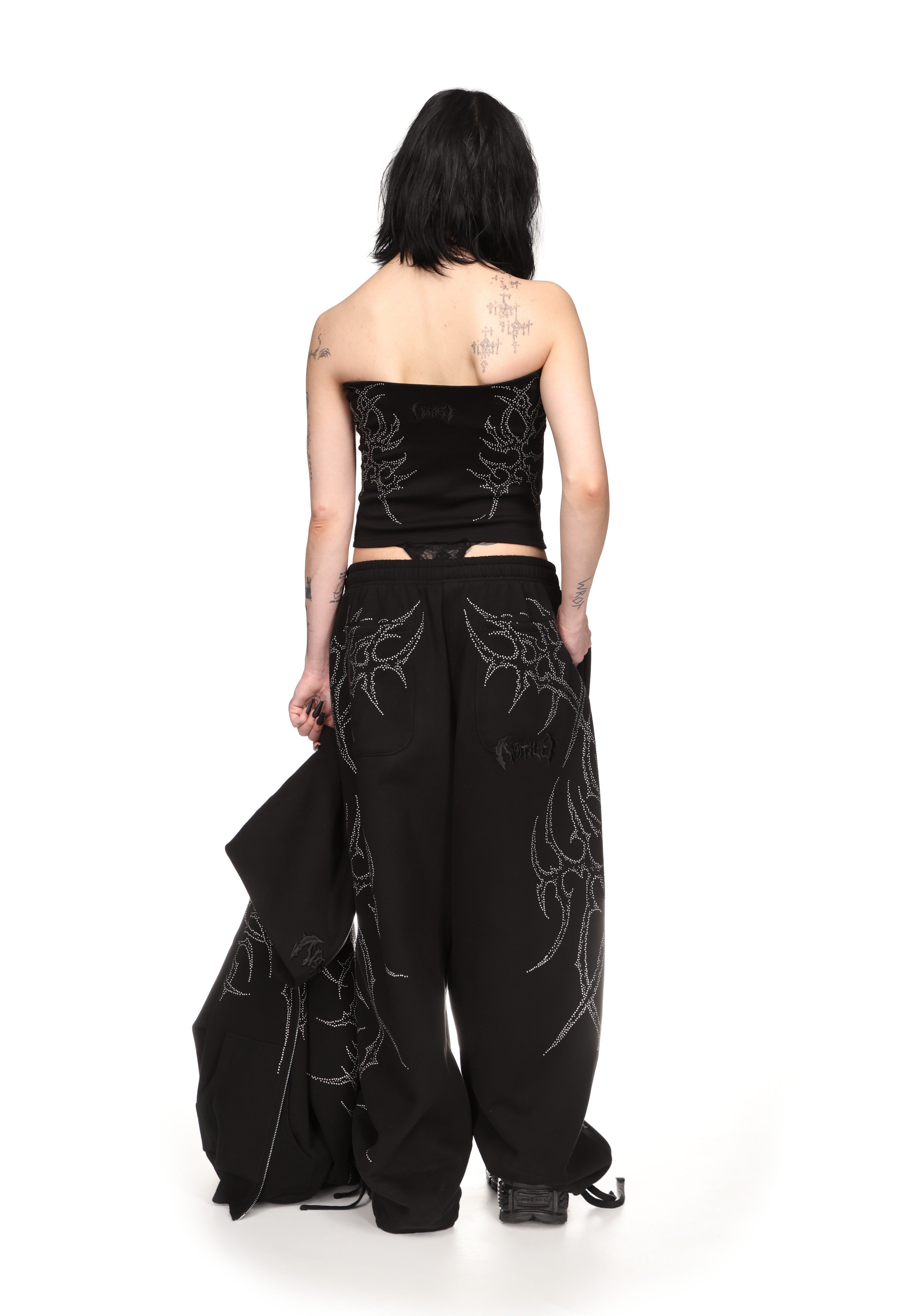 HAUNT STUDDED TUBE TOP BLACK