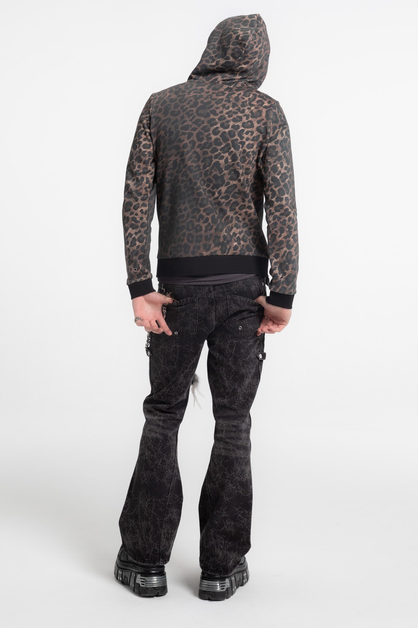 FAME Slim Zip Hoodie