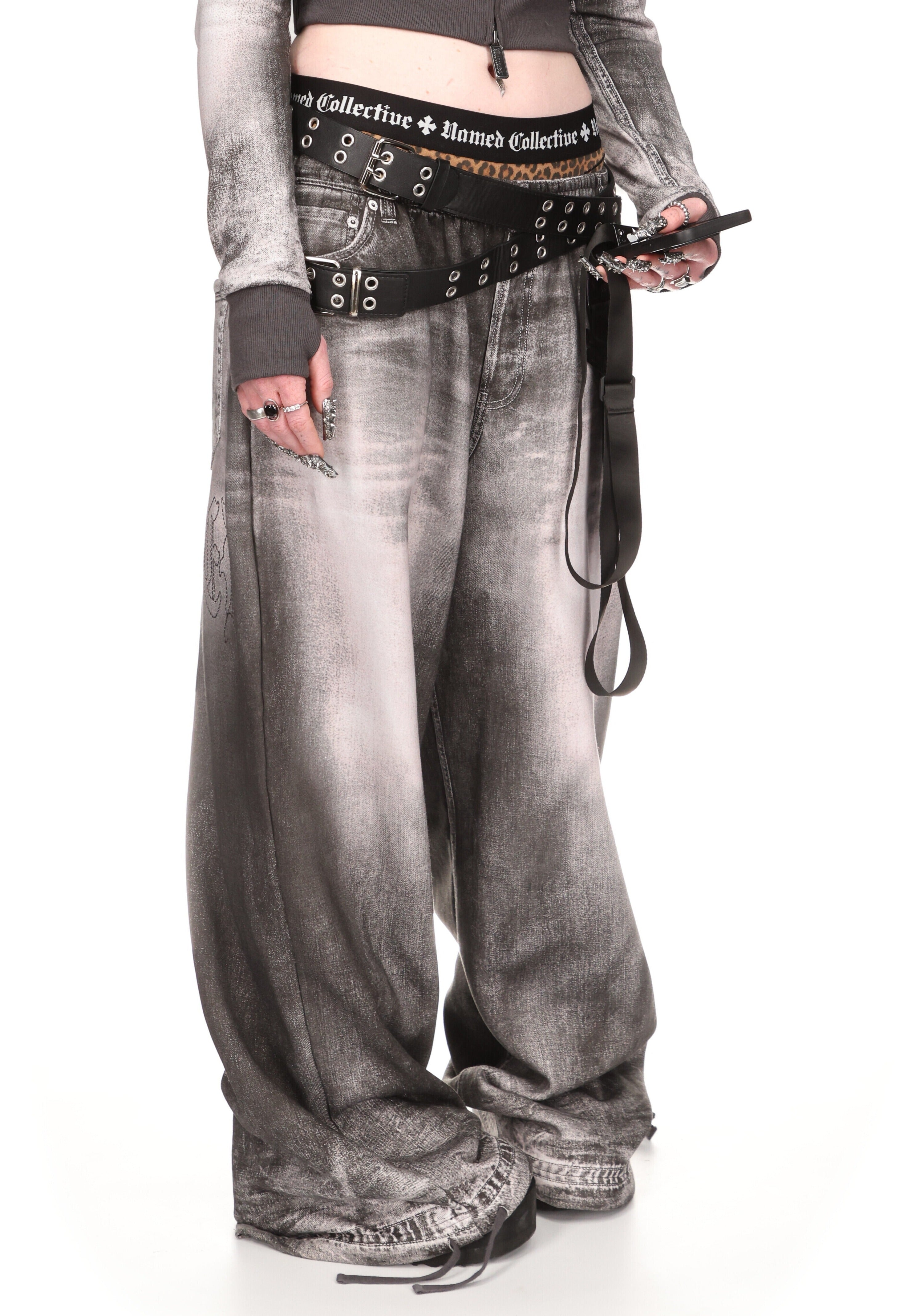 OFF GRID DENIM EFFECT OVERSIZED SWEATPANTS WASHED BLACK
