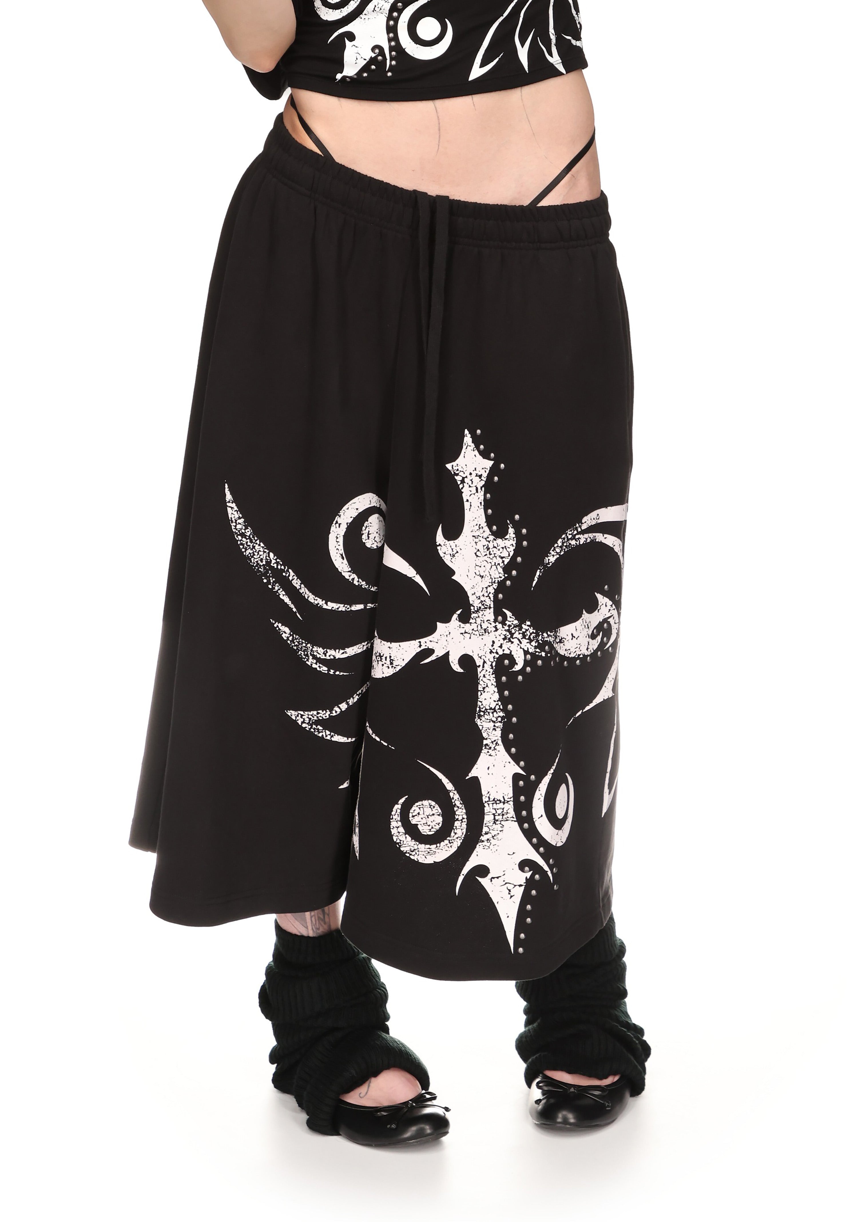 OUTLAW OVERSIZED SWEATSHORTS BLACK