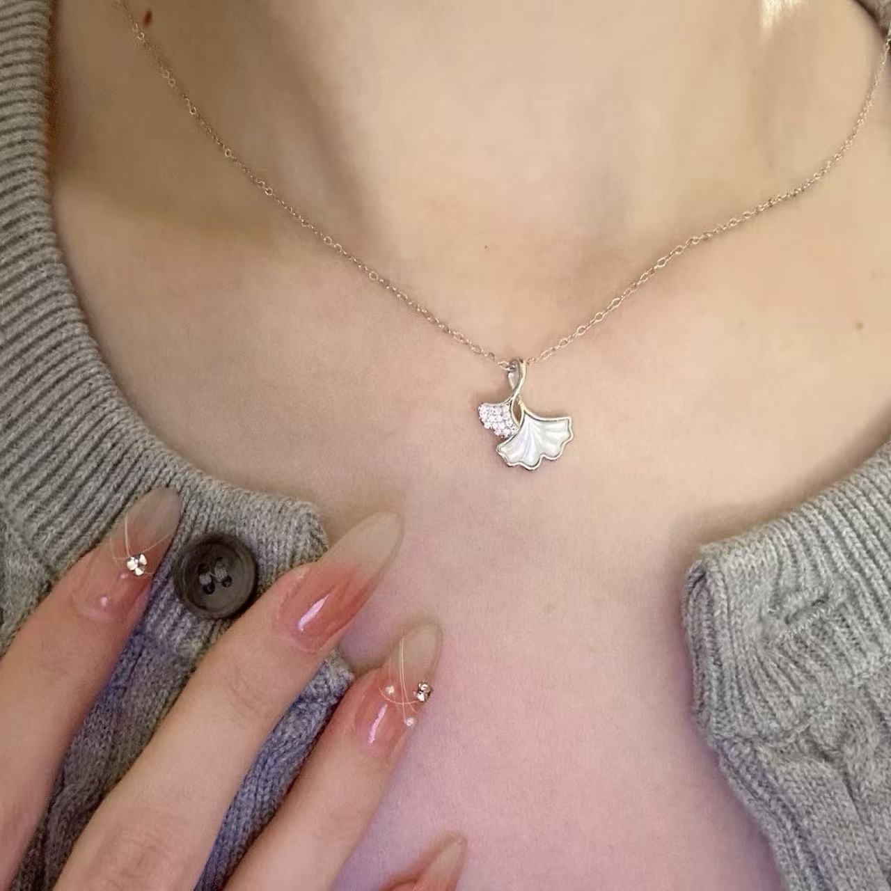 Ginkgo Leaf Mother of Pearl S925 Sterling Silver Dainty Necklace For Women Daily Wear