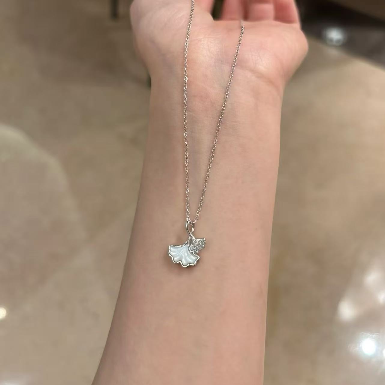 Ginkgo Leaf Mother of Pearl S925 Sterling Silver Dainty Necklace For Women Daily Wear