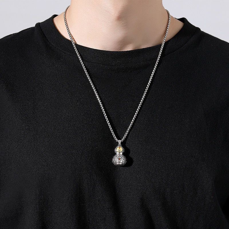 Hand Carved Bagua Yin Yang Gourd Pendant Necklace, Openable Vintage Calabash Amulet Locket 手工雕刻八卦阴阳葫芦吊坠项链，可开合复古葫芦护身符嘎乌盒