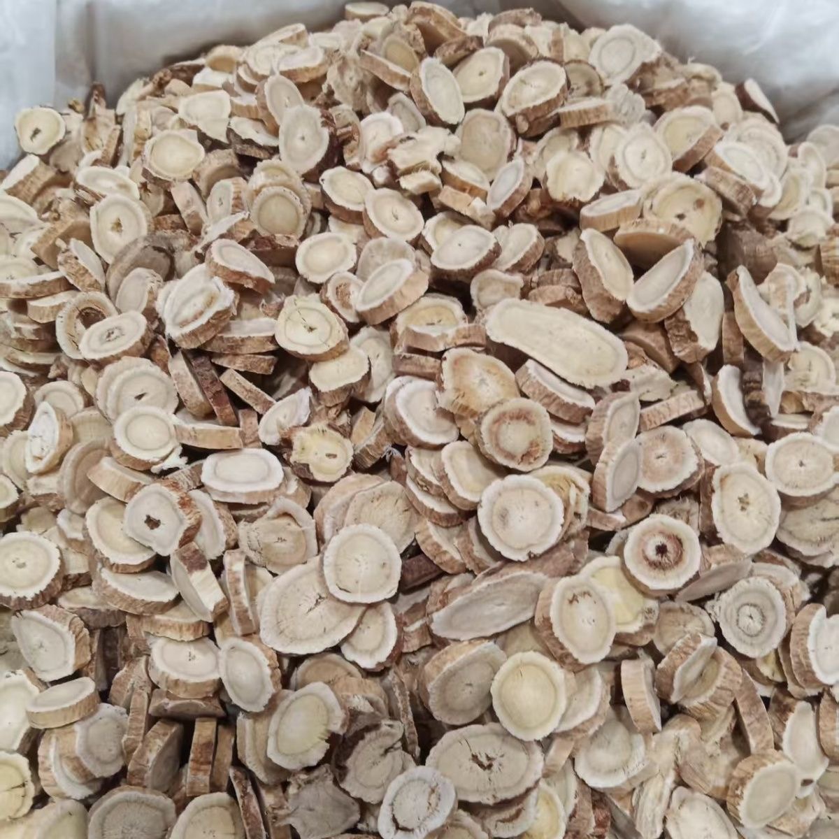 Changbai Mountain Wild‑Type Astragalus Root Slices | 长白山野生黄芪切片