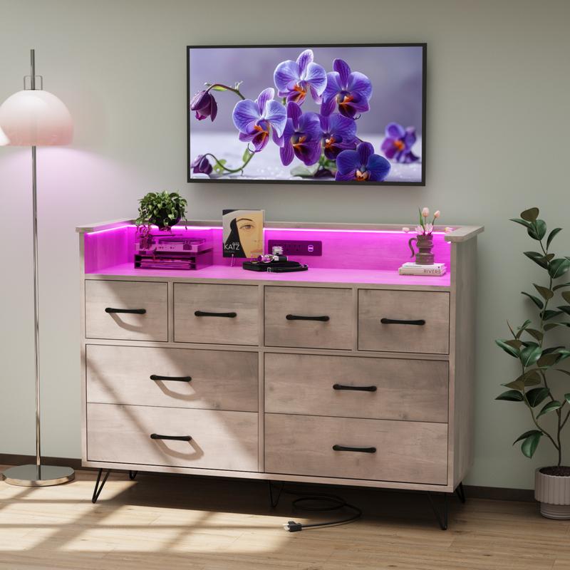 Amplio almacenaje y carga eficiente - Mueble recibidor con 8 cajones grandes y estación de carga - Luz LED RGB con control remoto - Madera resistente para dormitorio, salón o entrada - Color negro